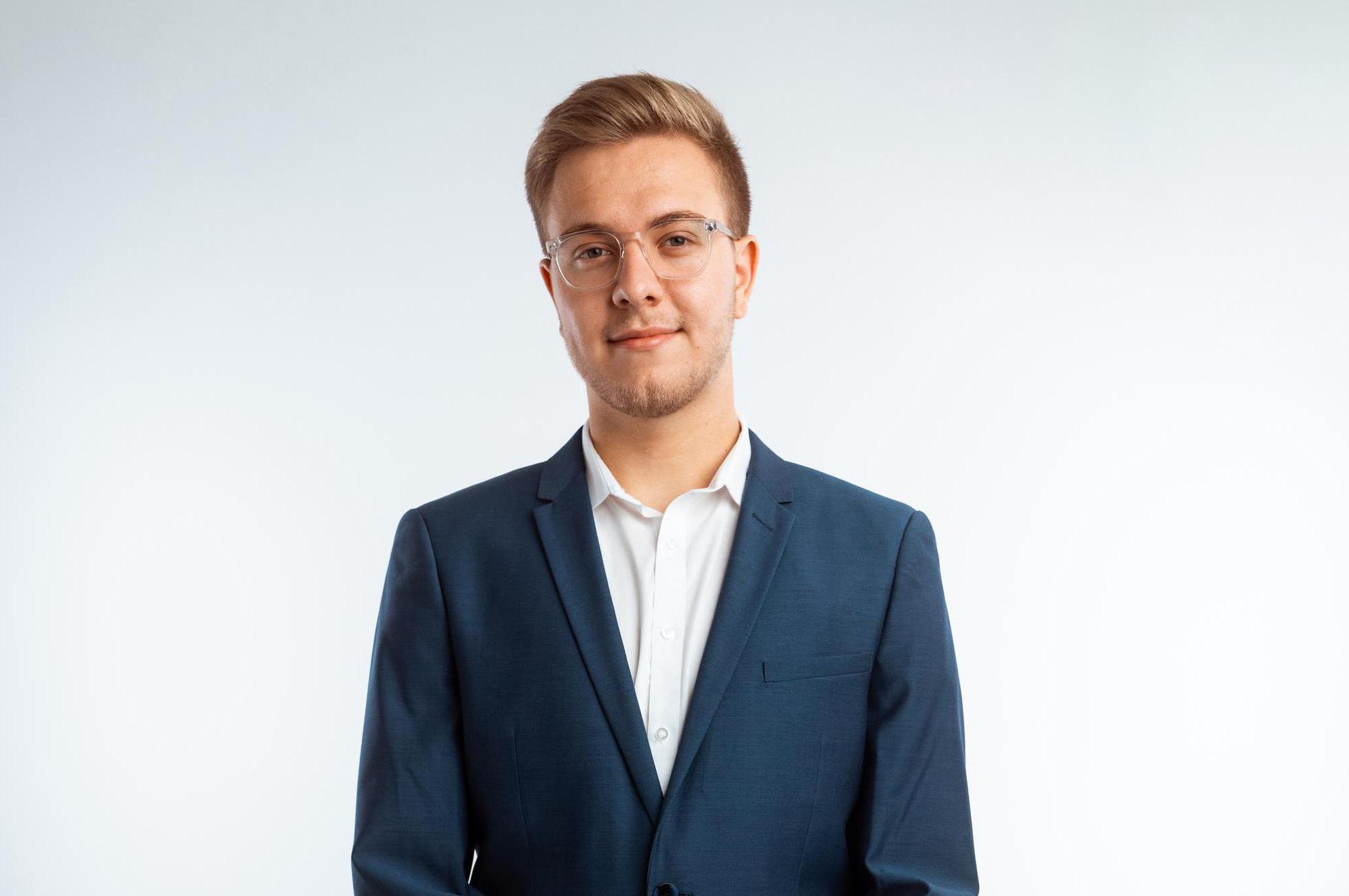 Vít Hrůnek - Realitní Makléř