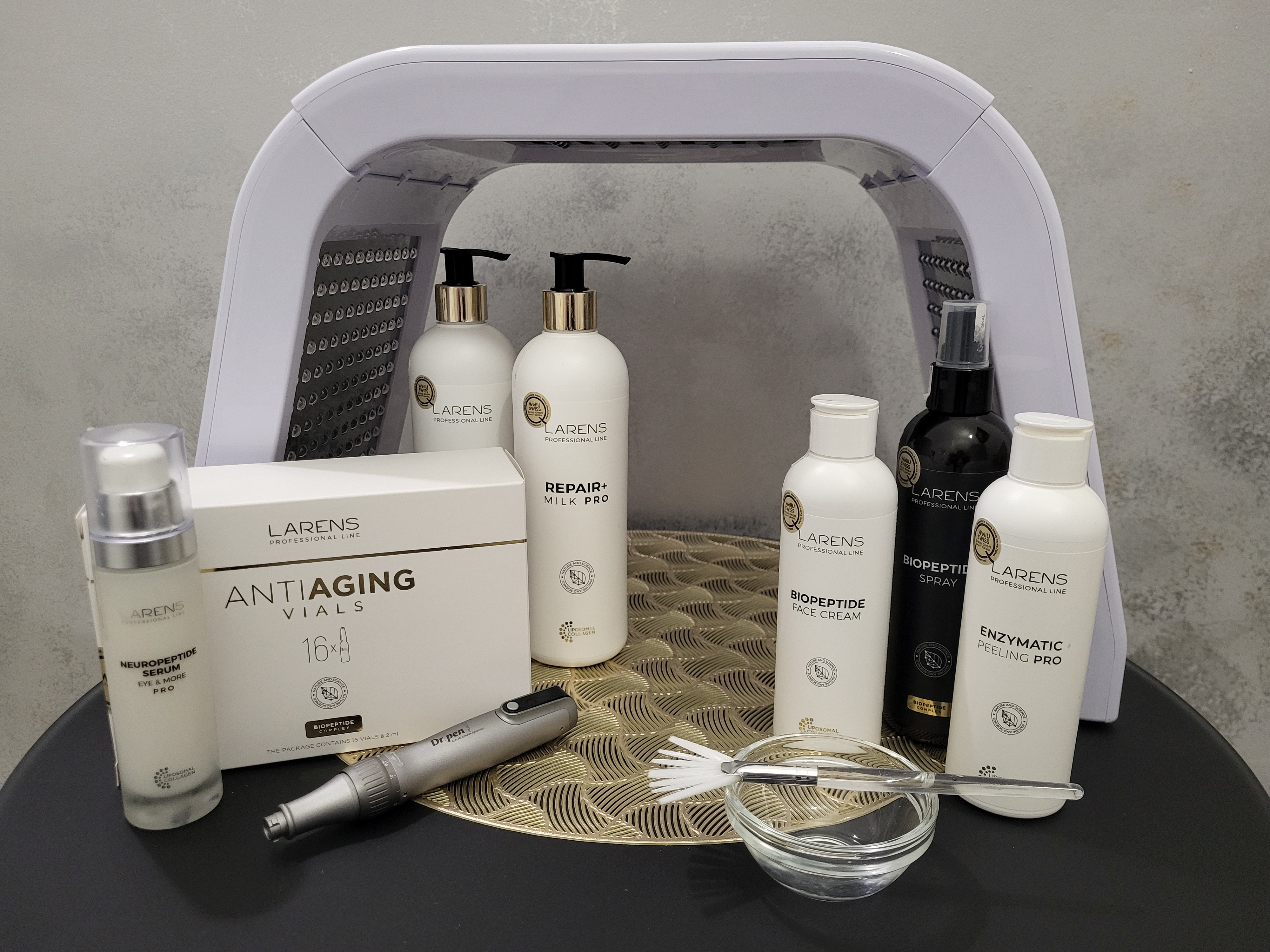 Mikrojehličkování - obličej, krk-hluboké omlazení