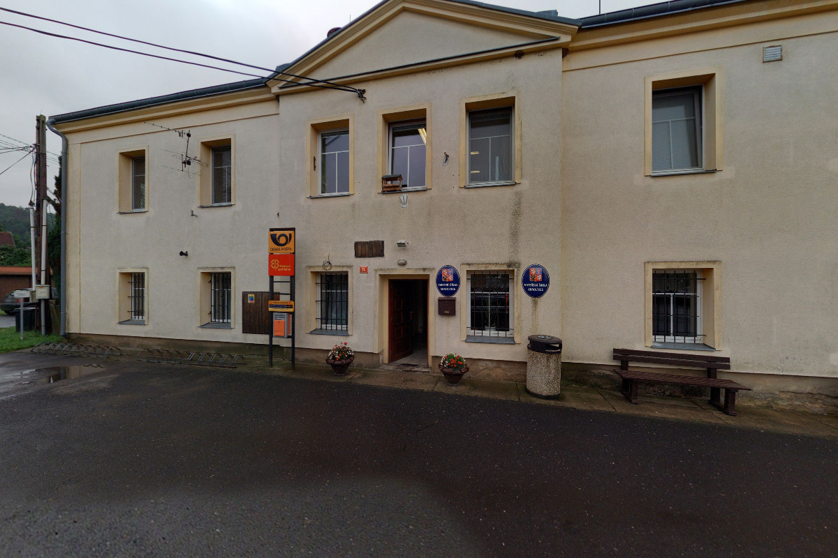 Arnoltice - obecní úřad foto 5