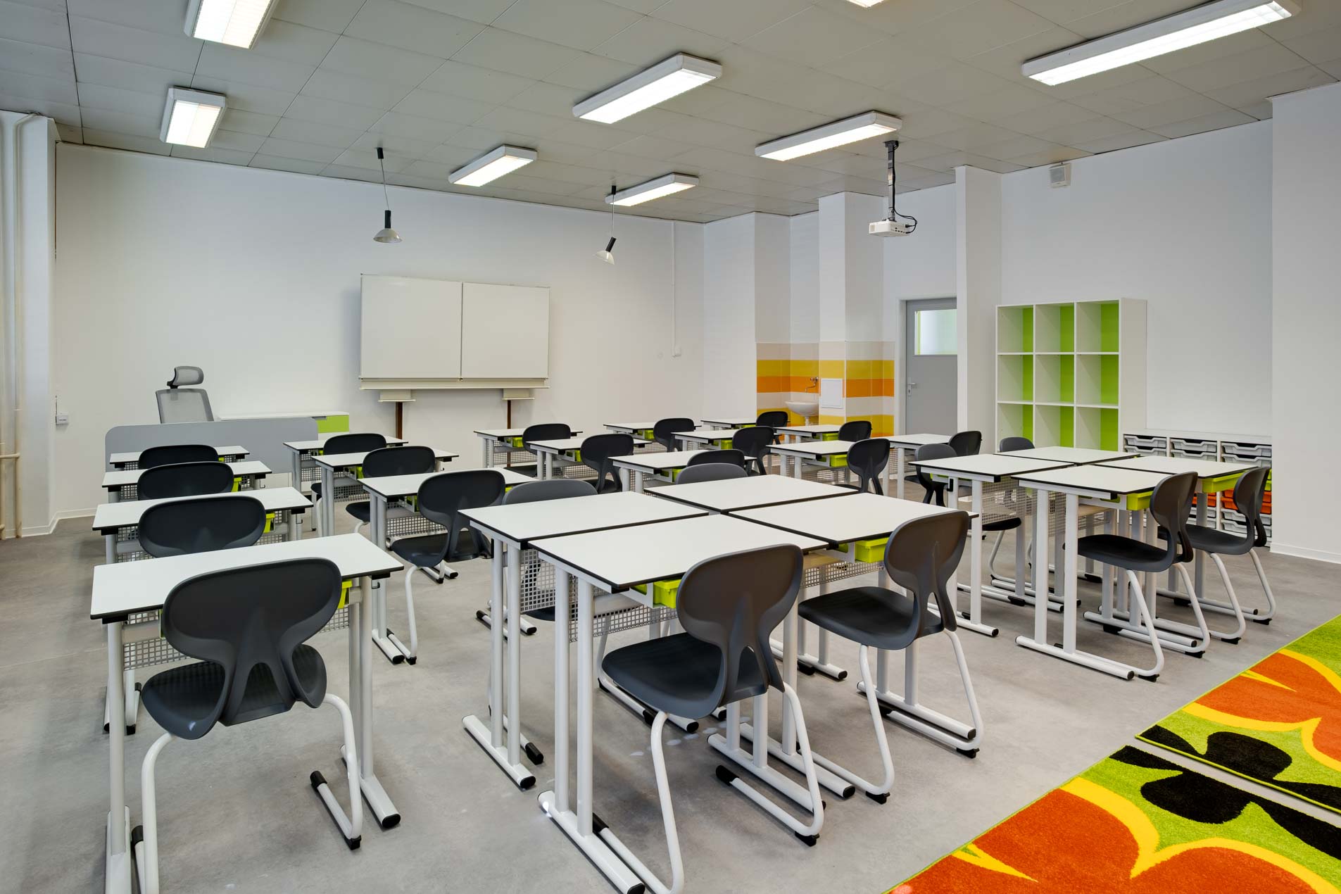 Moderní škola - výroba školního nábytku foto 3