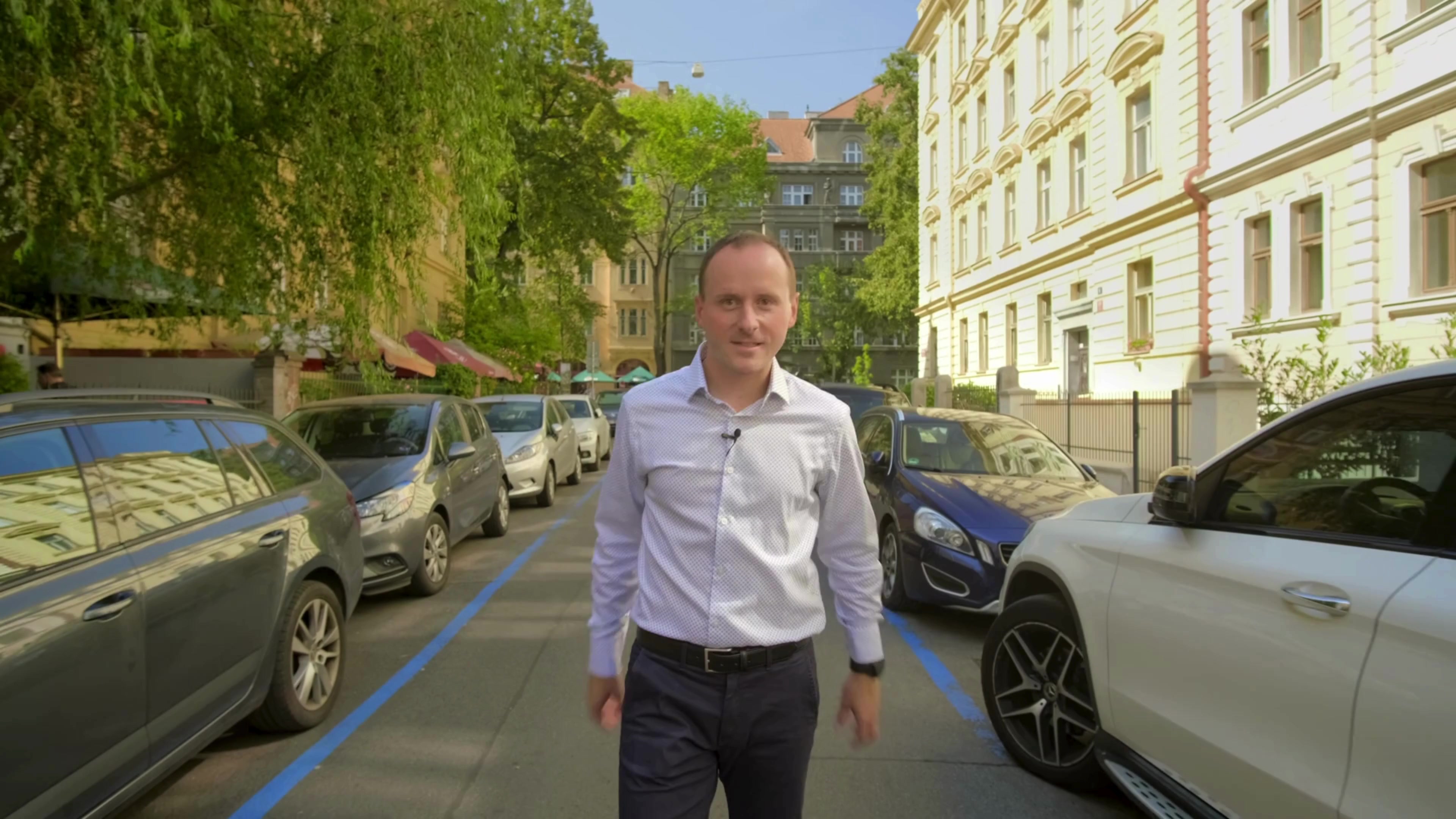 Ing. Pavel Pekárek - realitní makléř, realitní kancelář foto 2 (náhled videa)