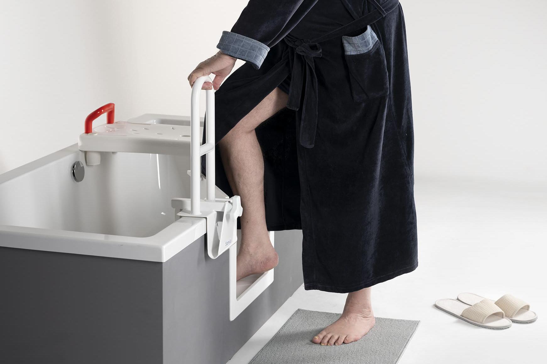 Madlo na vanu včetně montáže