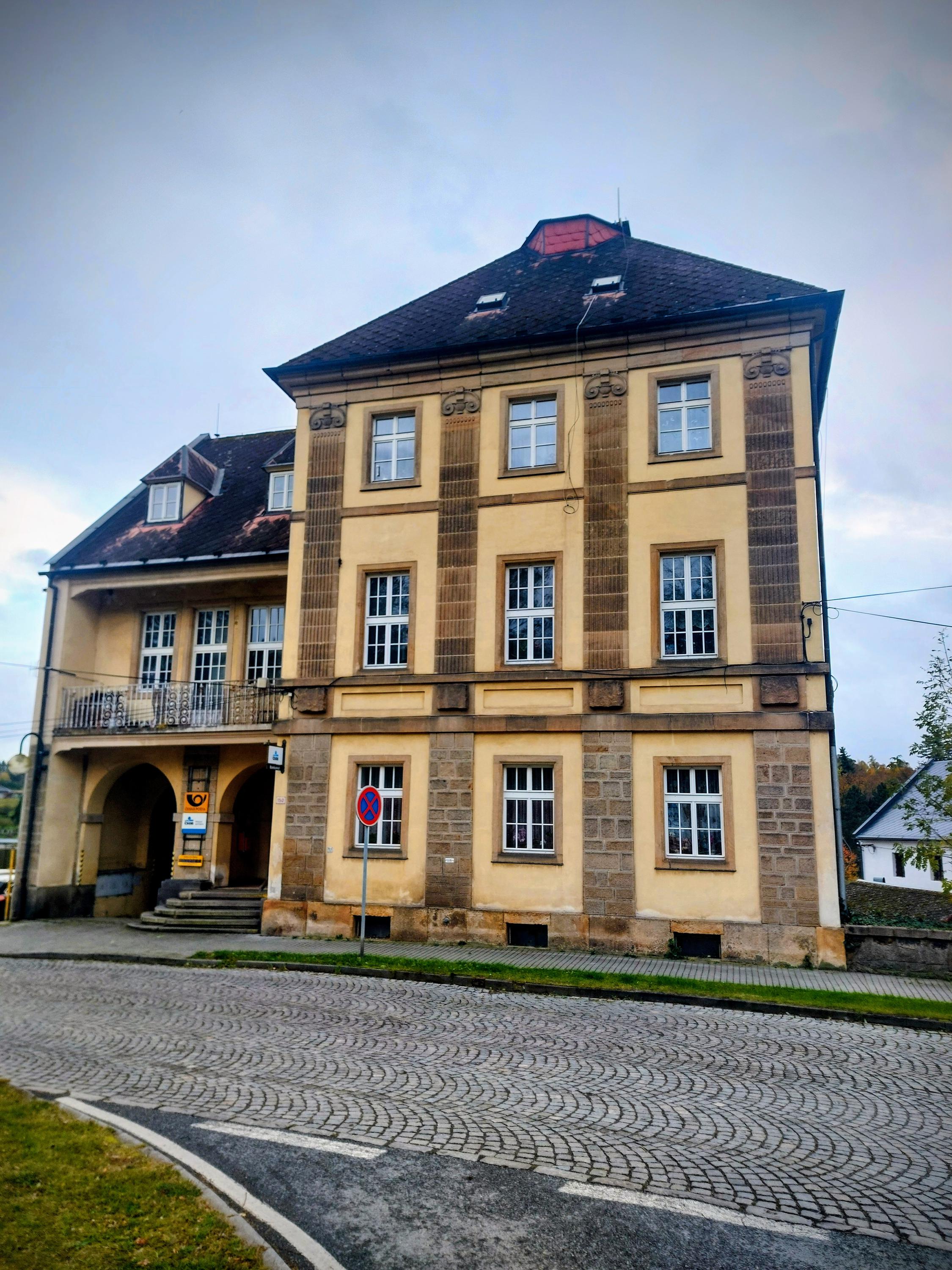 Pošta Manětín foto 3