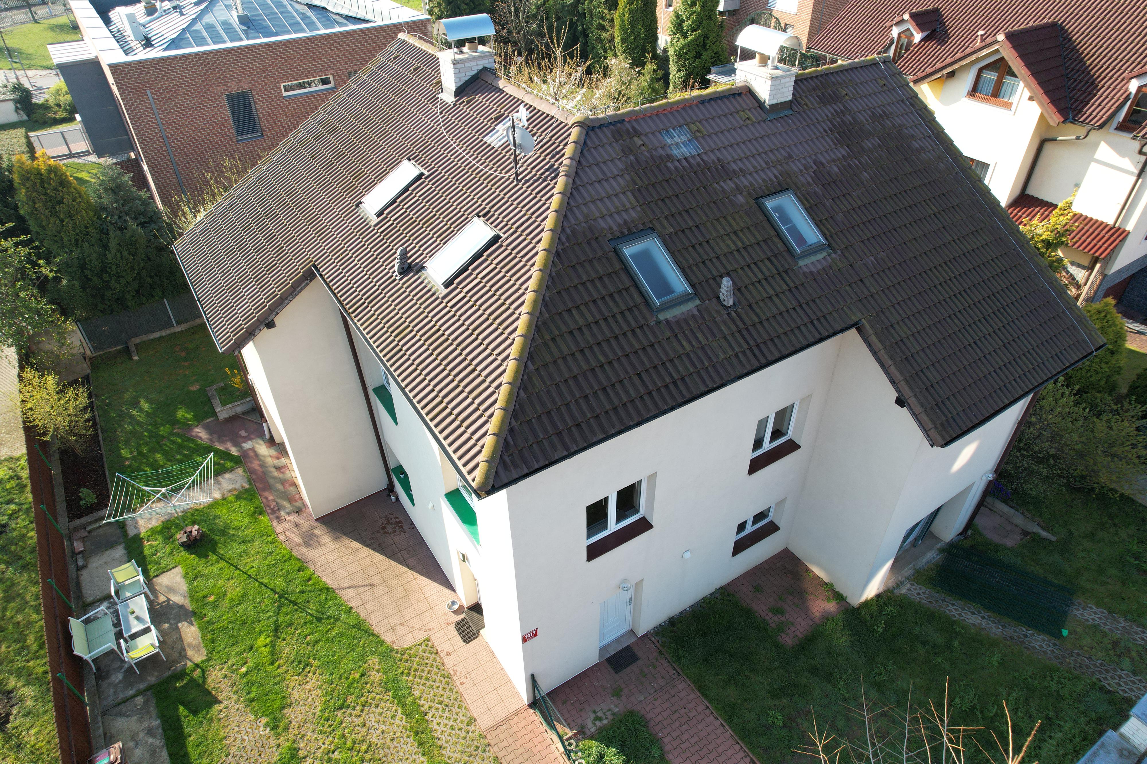 Prodej rodinného domu 4+kk, garáž, zahrada