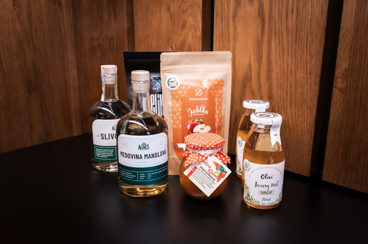 Obchod s regionálními produkty a TIC