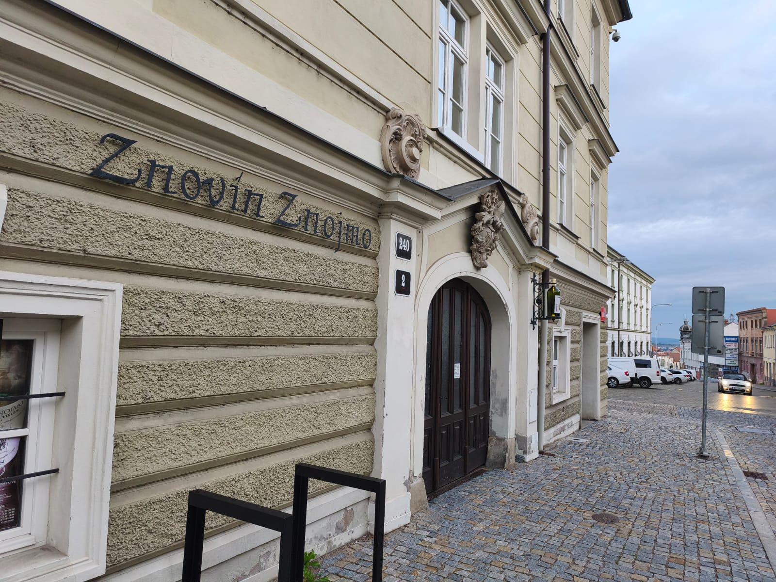ZNOVÍN Znojmo, a.s. - Prodejna lahvových vín foto 3