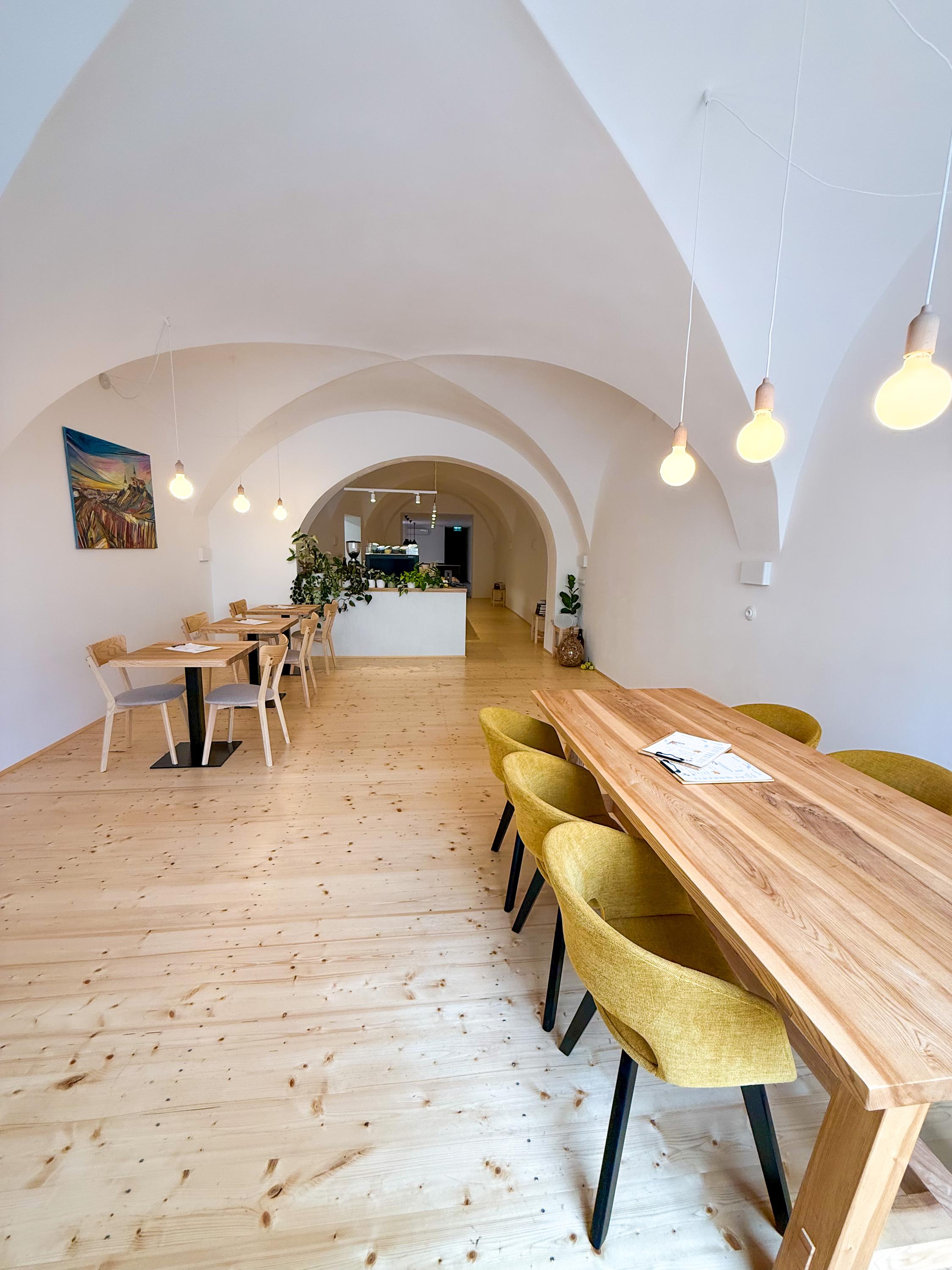 LONT winebar & kavárna foto 3
