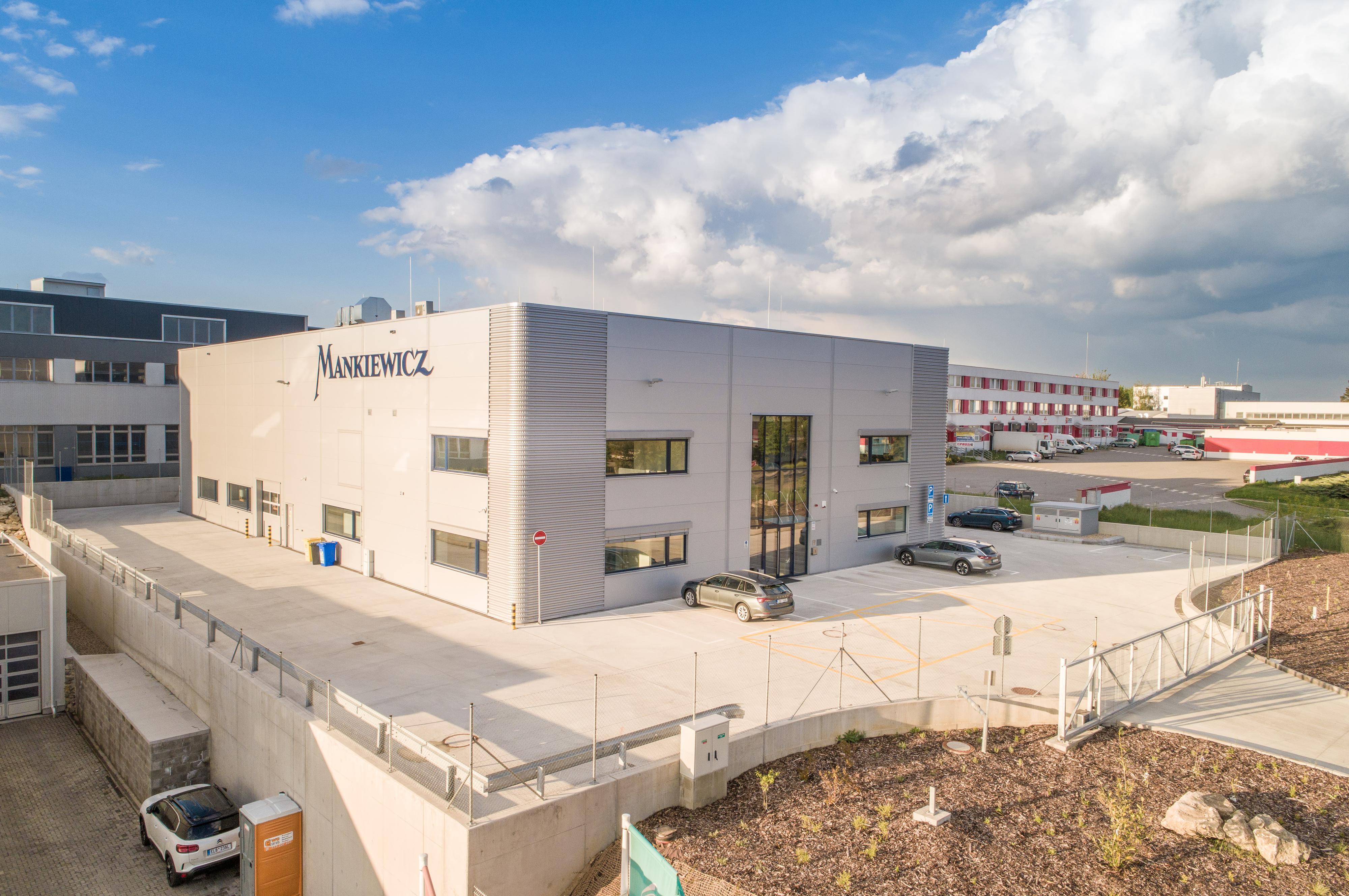 Mankiewicz Průmyslové barvy a laky, k.s.