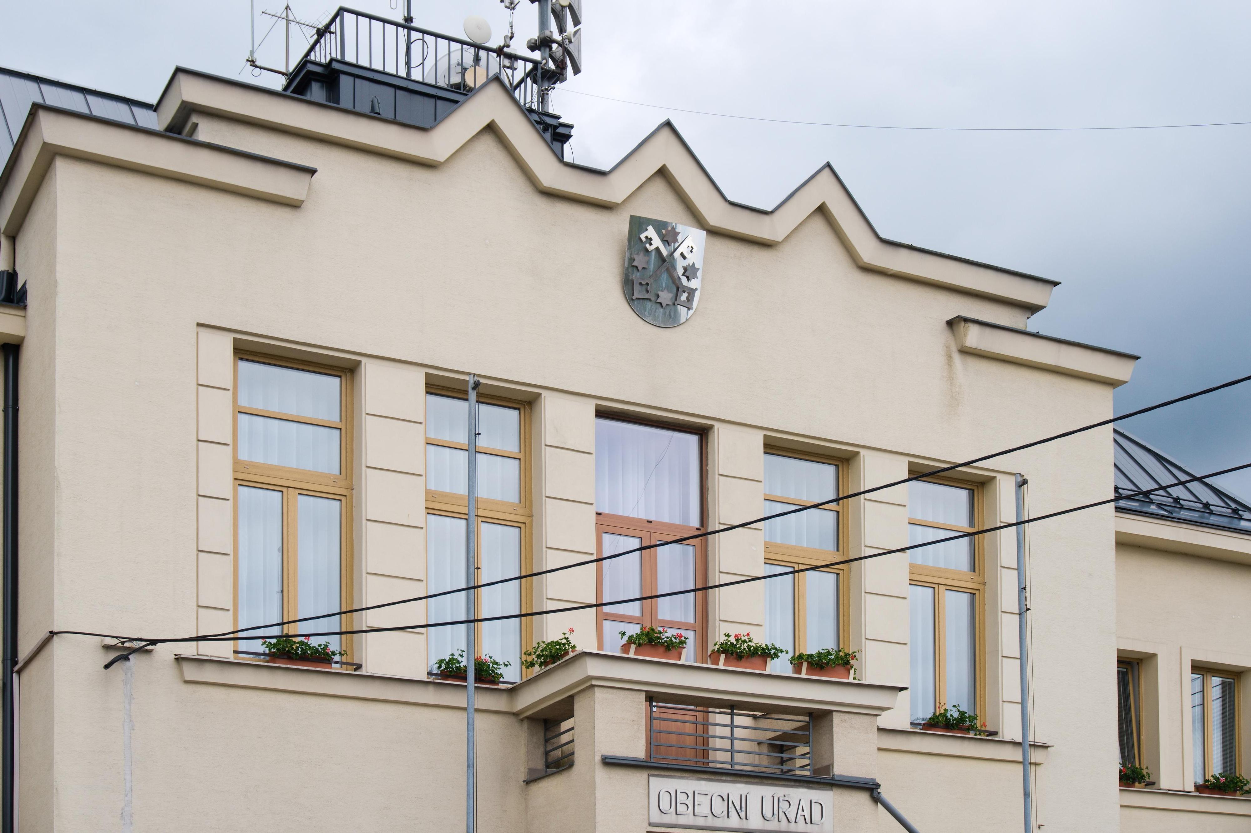 Petrovice u Karviné - obecní úřad foto 3