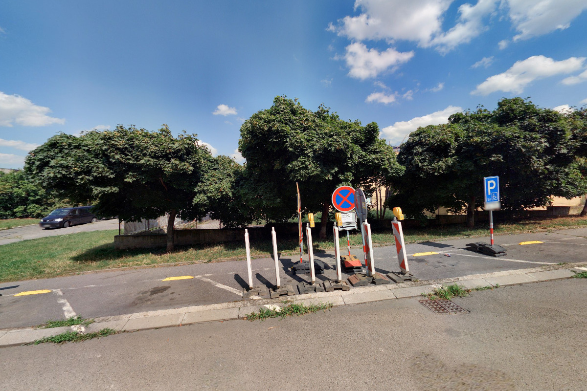 Městská knihovna v Praze - Rajská zahrada foto 2