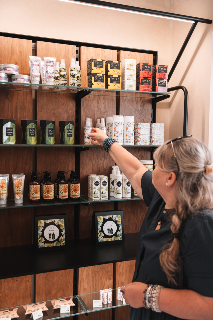 Obchod s regionálními produkty a TIC foto 3