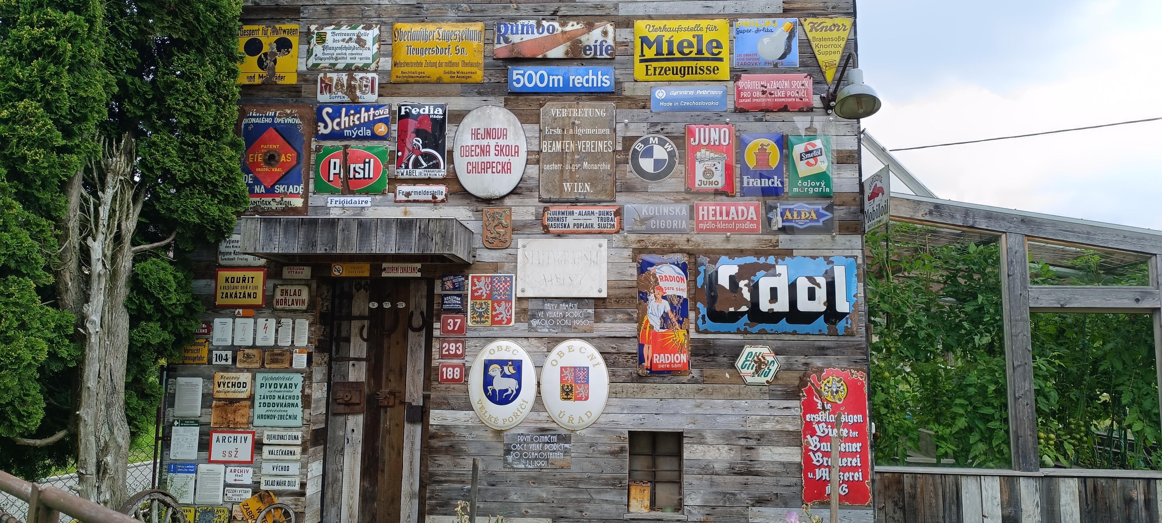 Elektro Drapač - Muzeum světelných reklam foto 4