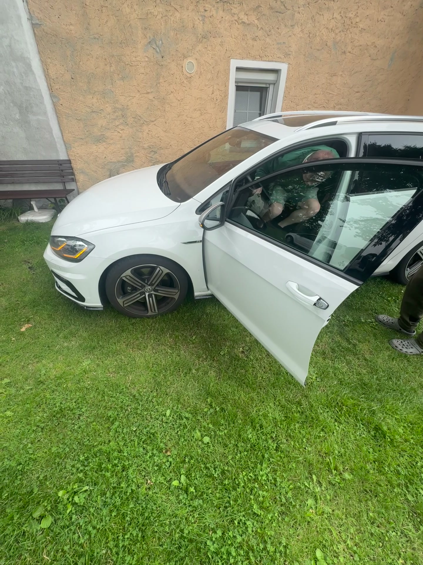 To otevřu foto 2 (náhled videa)