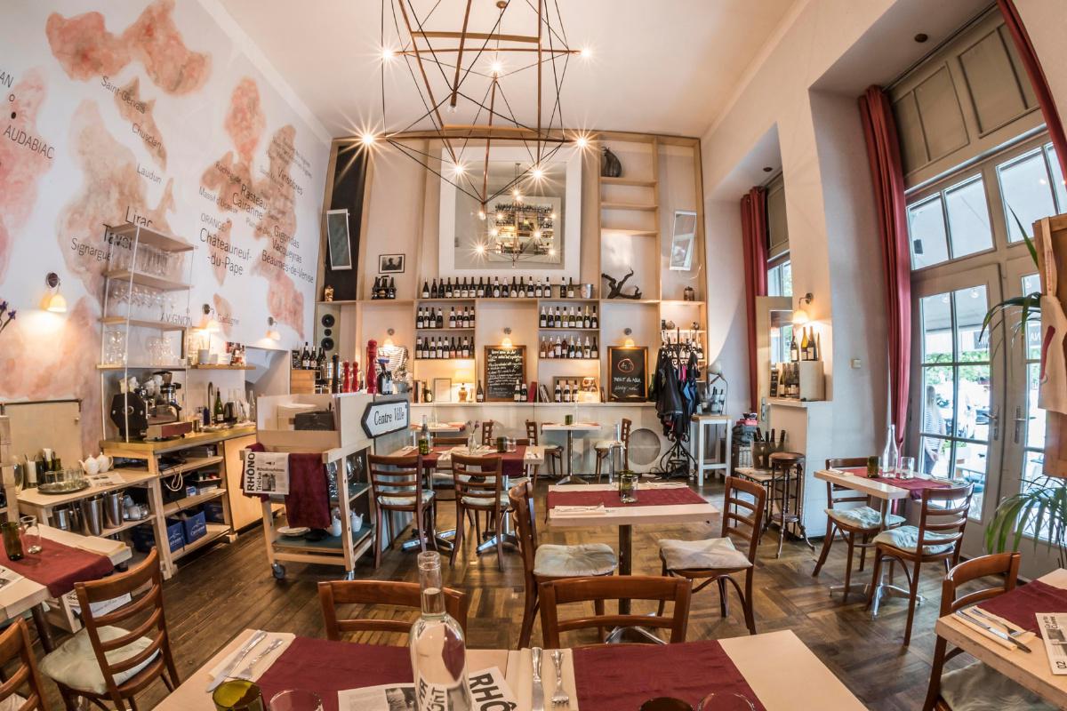 Bistro a vinárna Na břehu Rhôny
