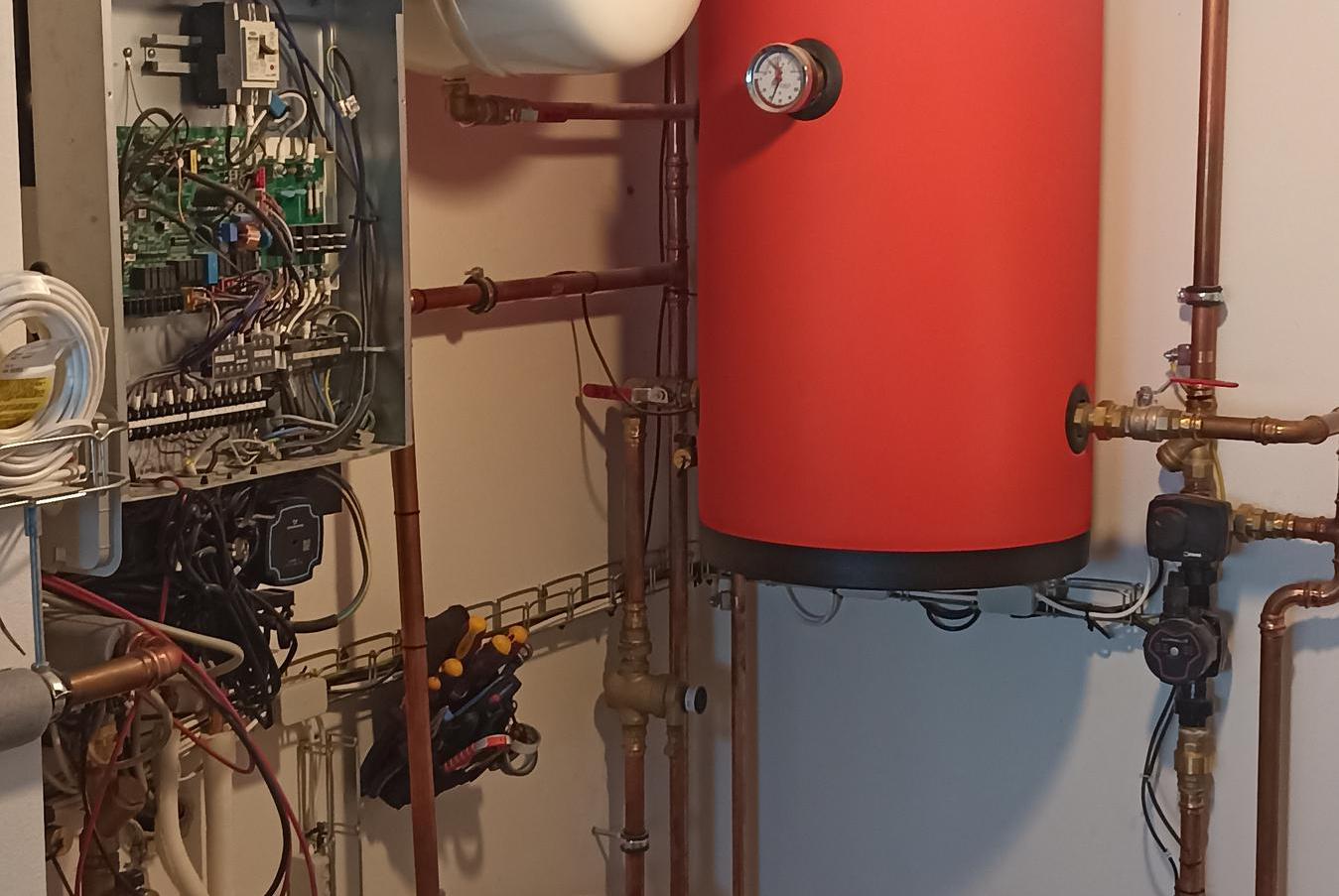 Petr Lerche, Servis-TZB