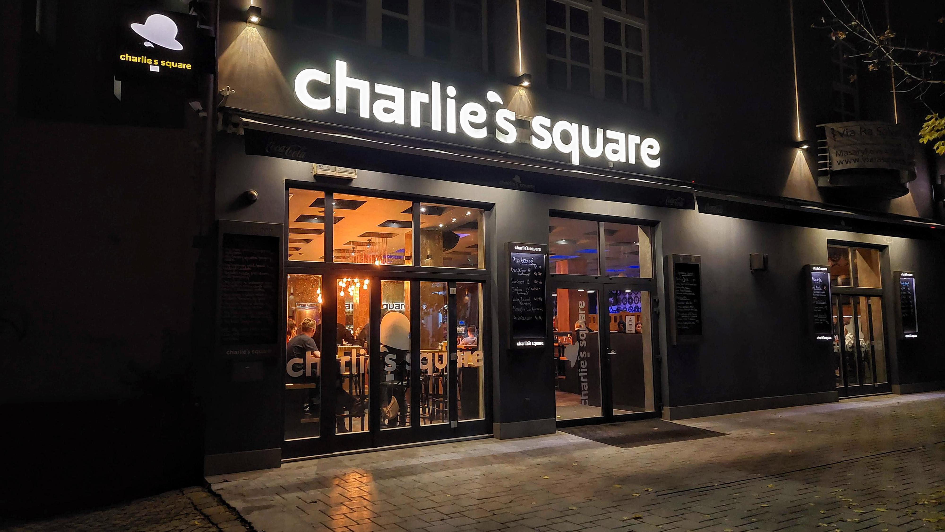 Minipivovar Charlie's Square