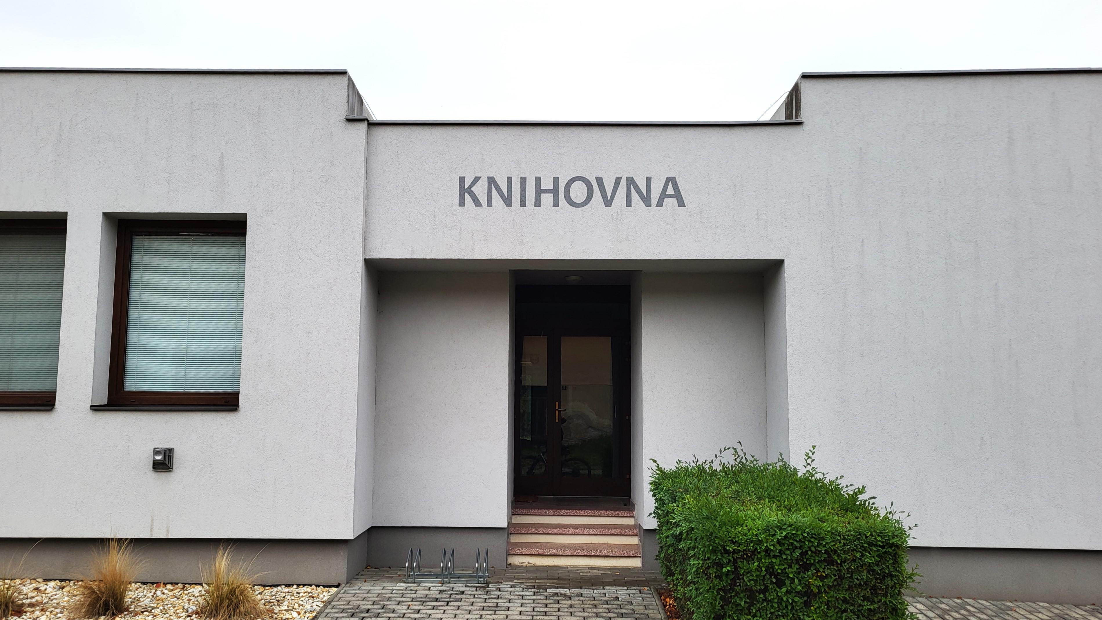 Obecní knihovna Huštěnovice foto 3