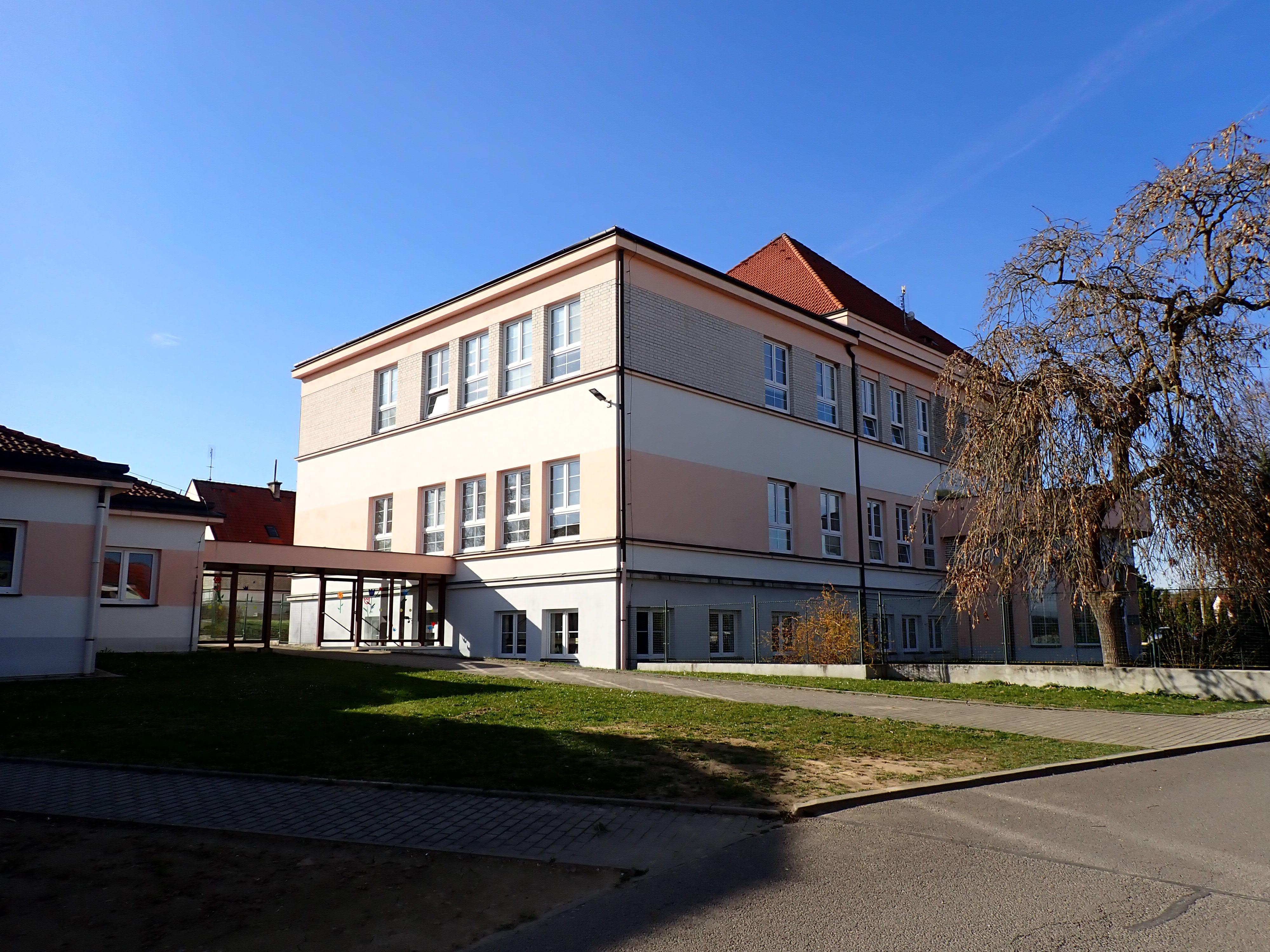 Základní škola Kasejovice, okres Plzeň-jih foto 6