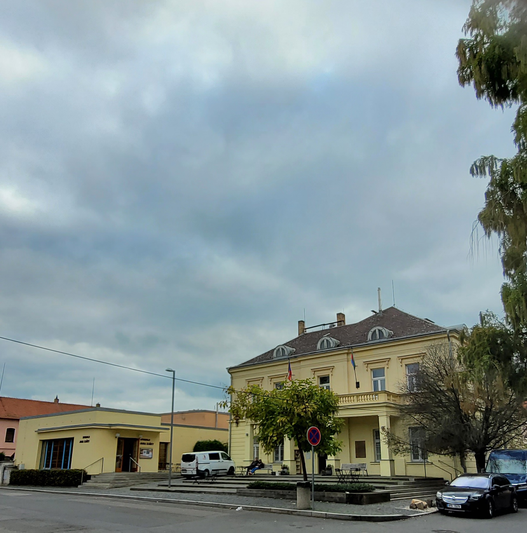 Místní knihovna Zbraslav foto 2