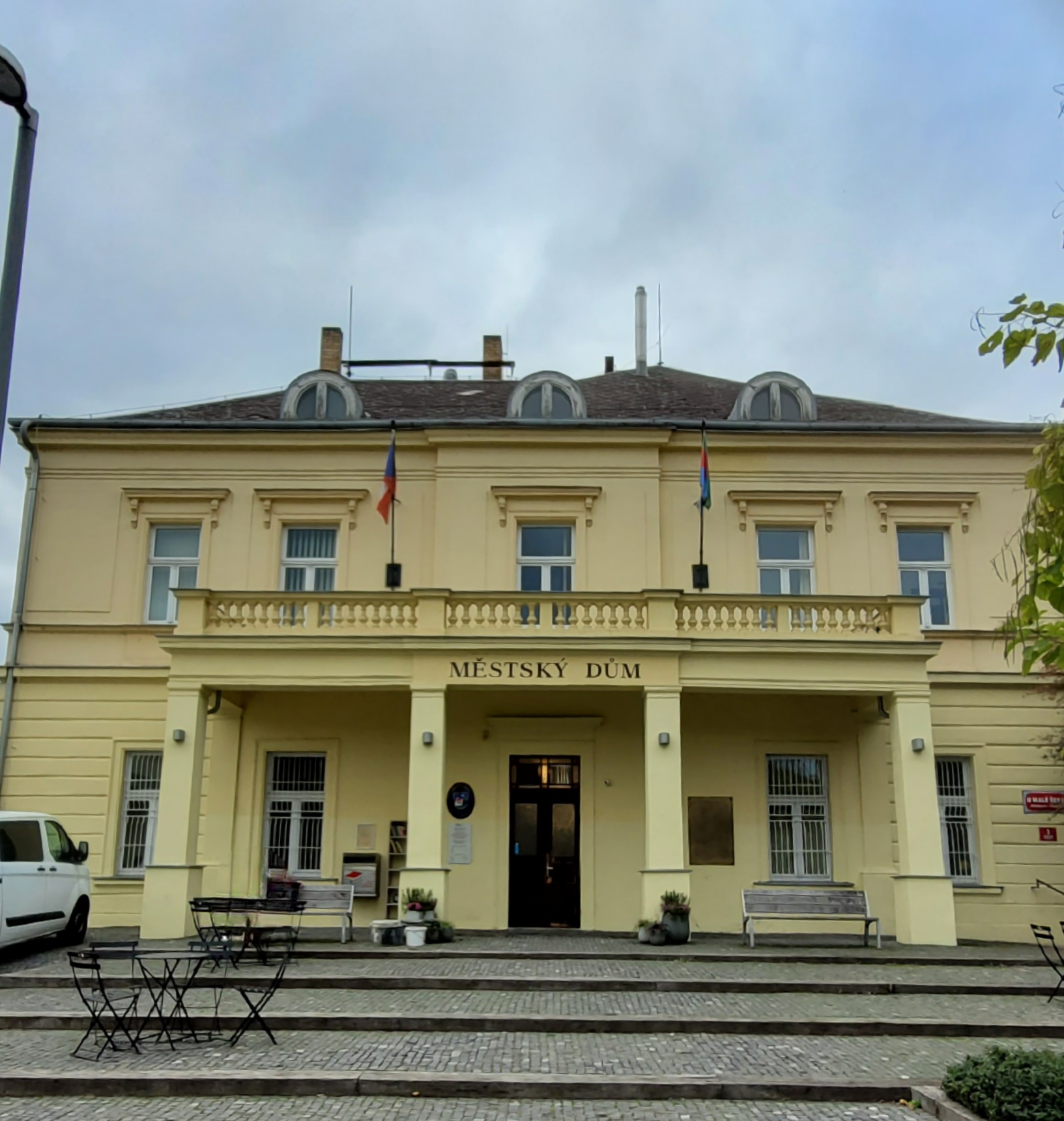 Místní knihovna Zbraslav foto 3