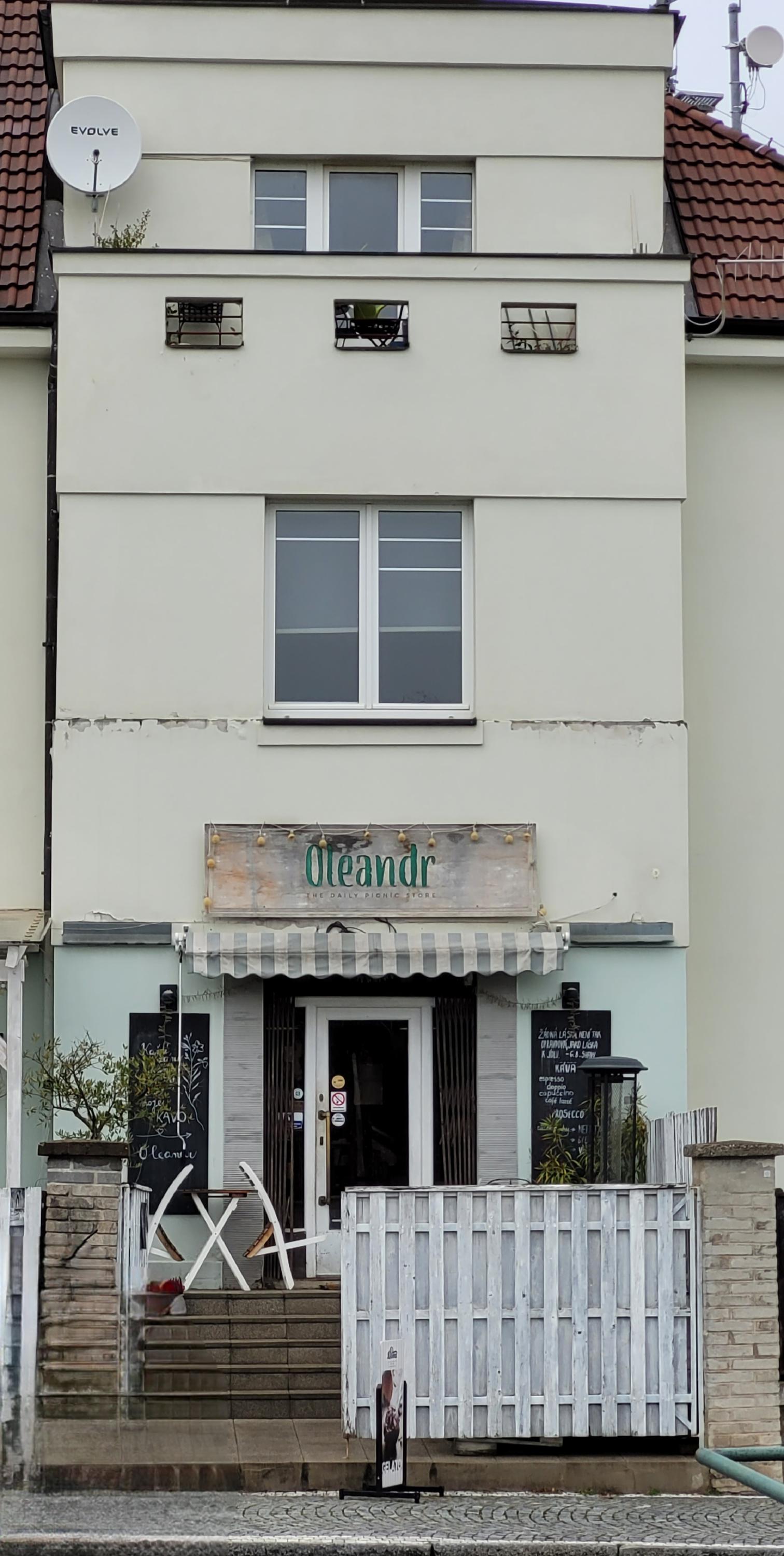 OLEANDR store foto 2