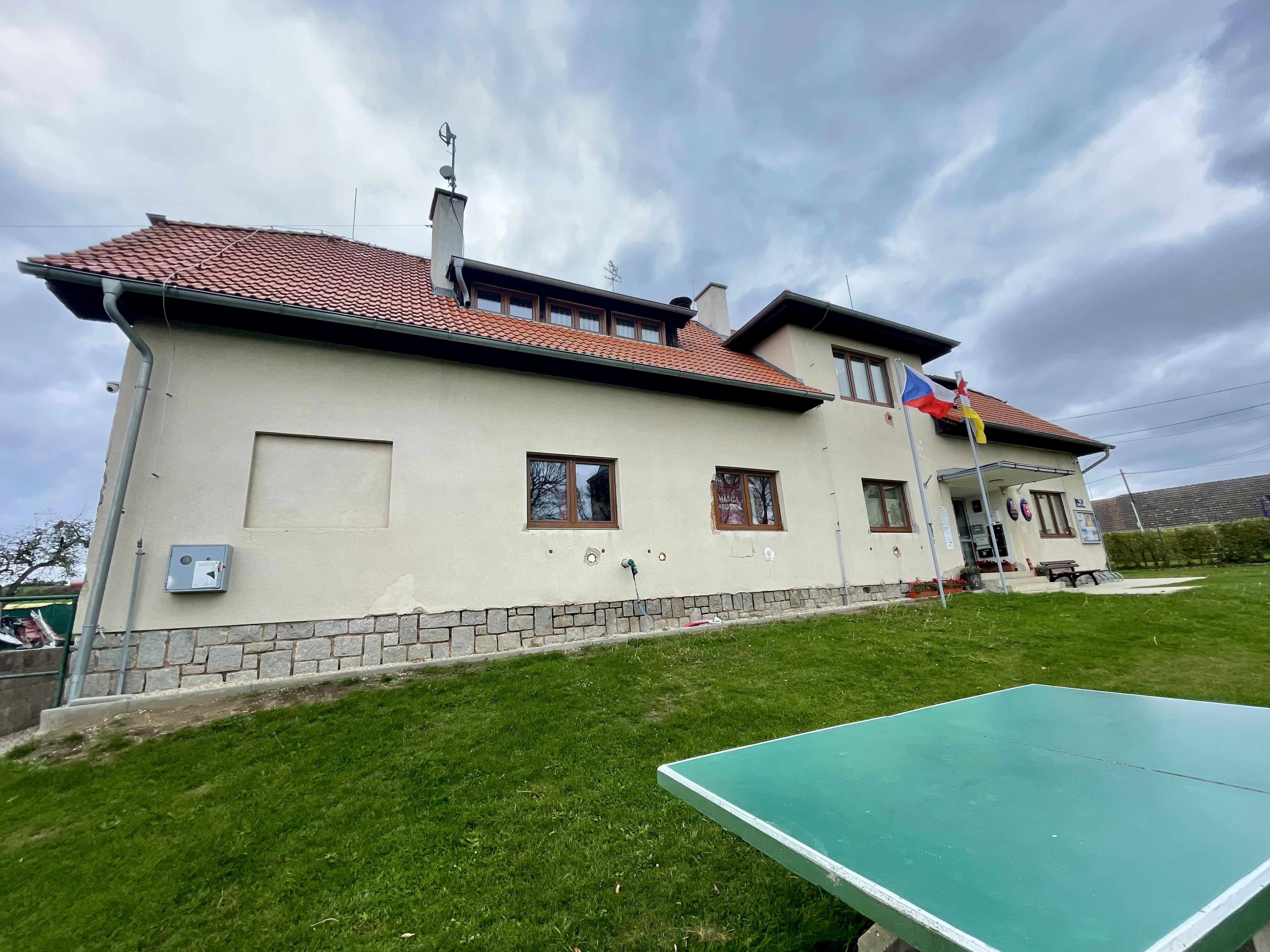 Hrusice - obecní úřad foto 5