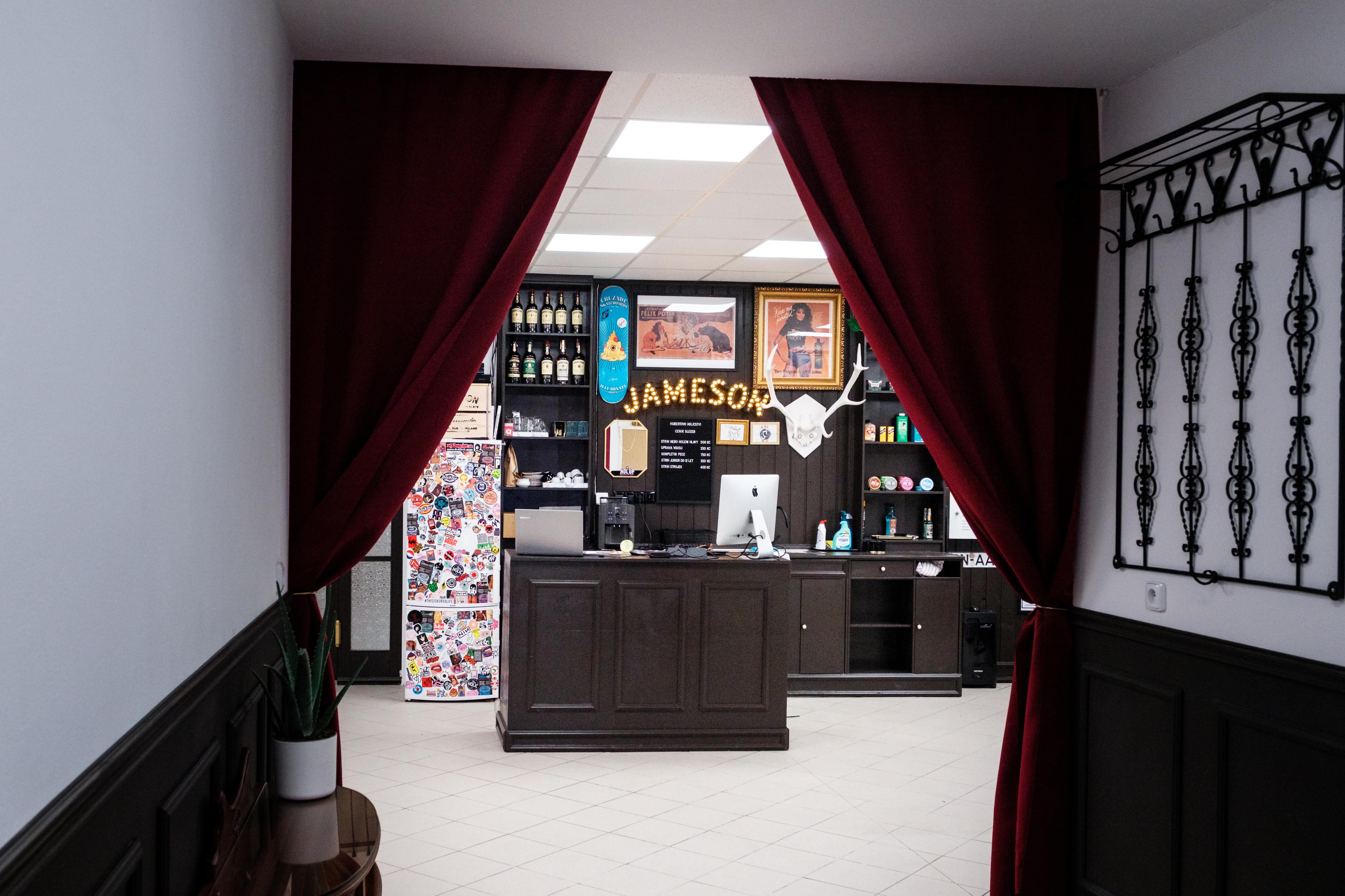 HUBERTOVO HOLIČSTVÍ - barbershop Česká Třebová foto 5