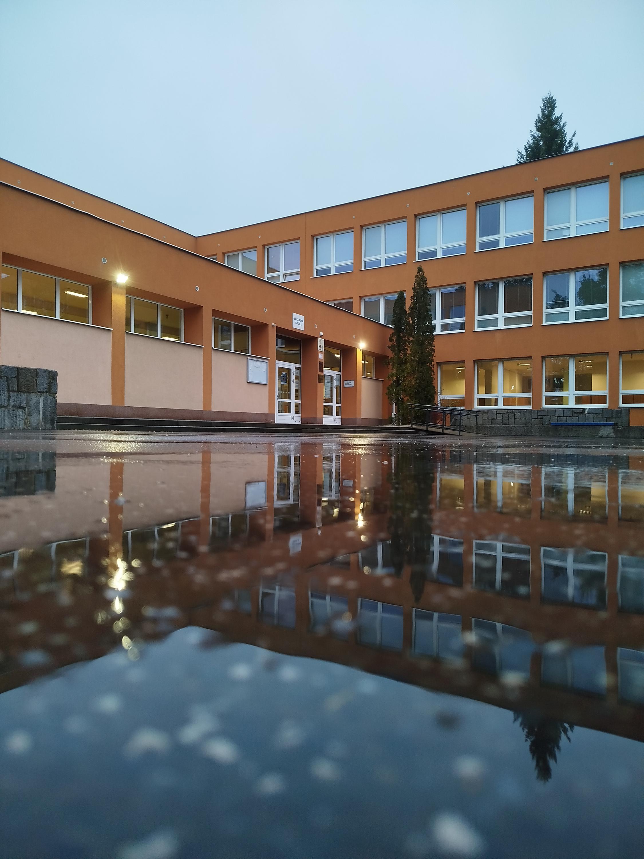 ZŠ Ostrava-Poruba, I. Sekaniny foto 2