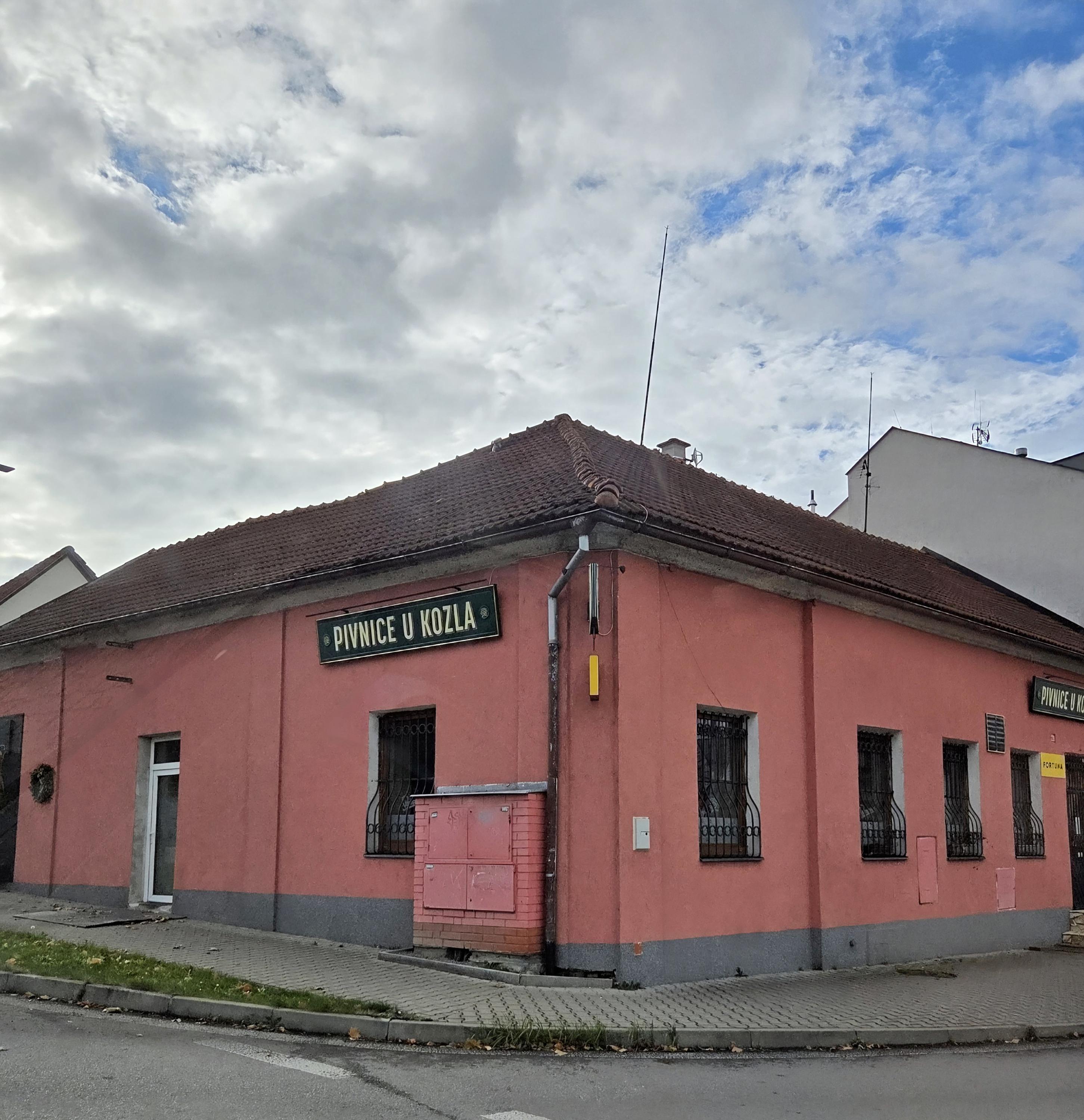 Pivnice u Kozla foto 2