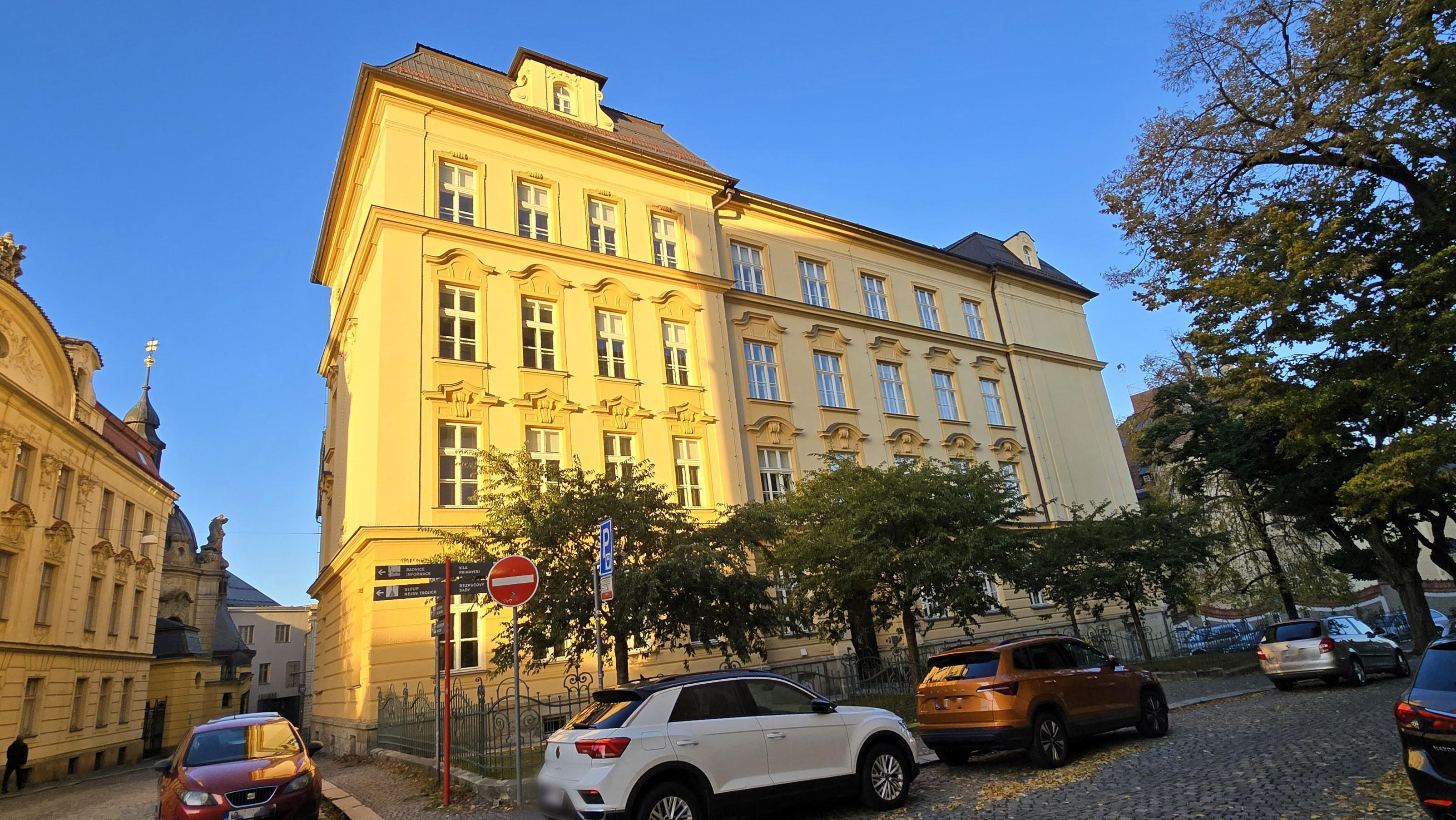 Univerzita Palackého v Olomouci - Katedra historie Filozofické fakulty foto 2