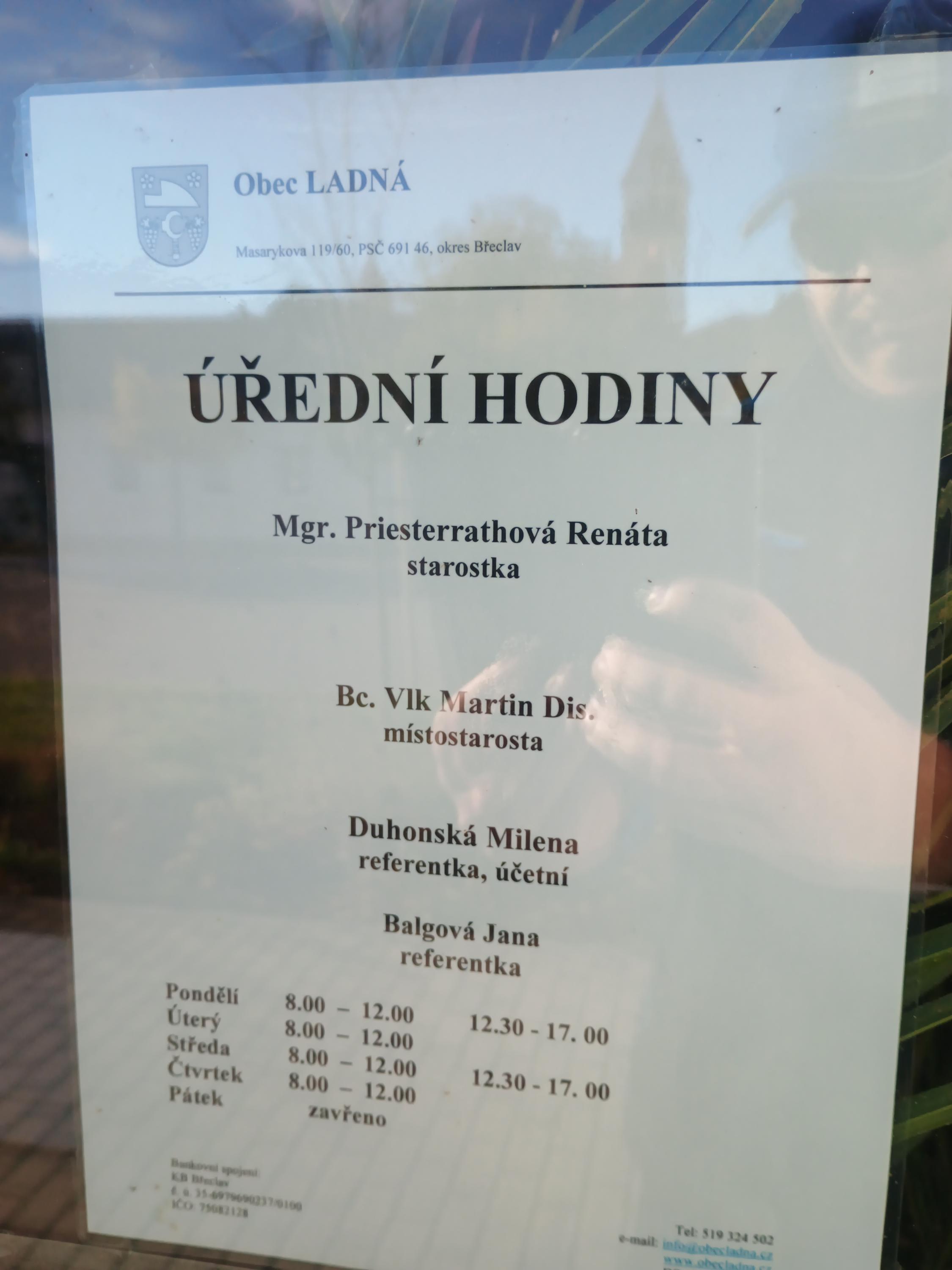 Ladná - obecní úřad foto 5