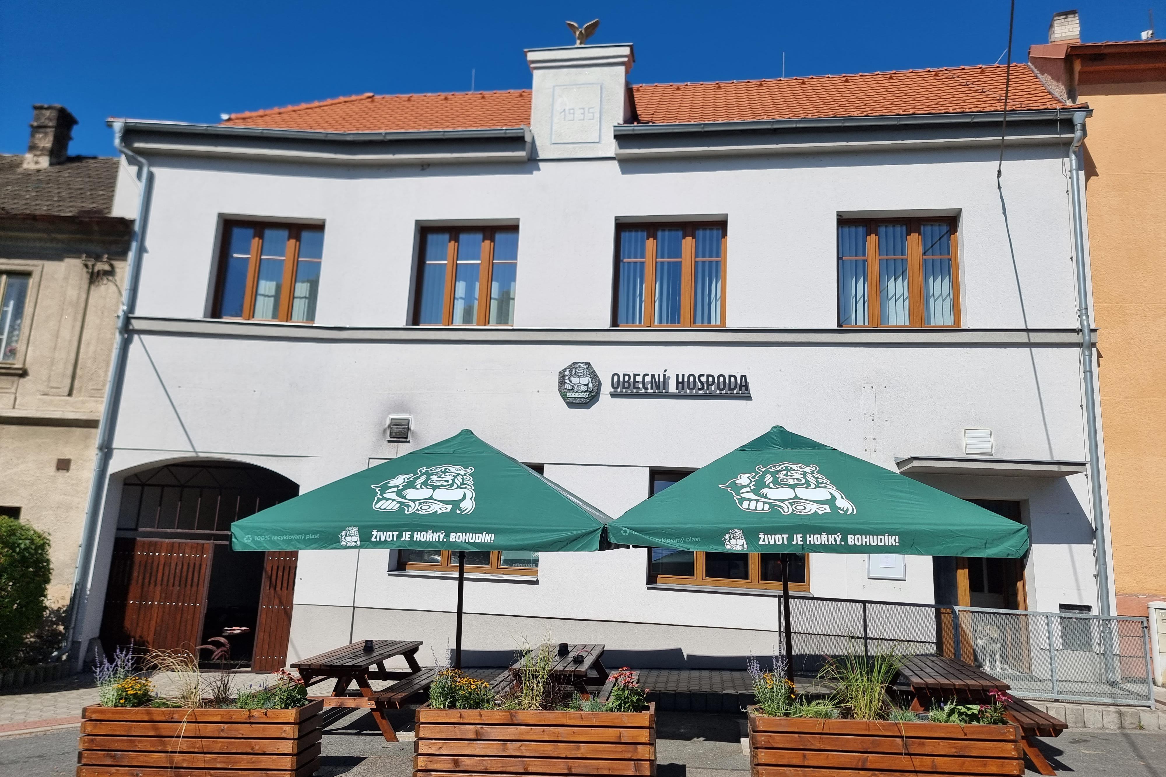 Obecní hospoda Kostelní Hlavno