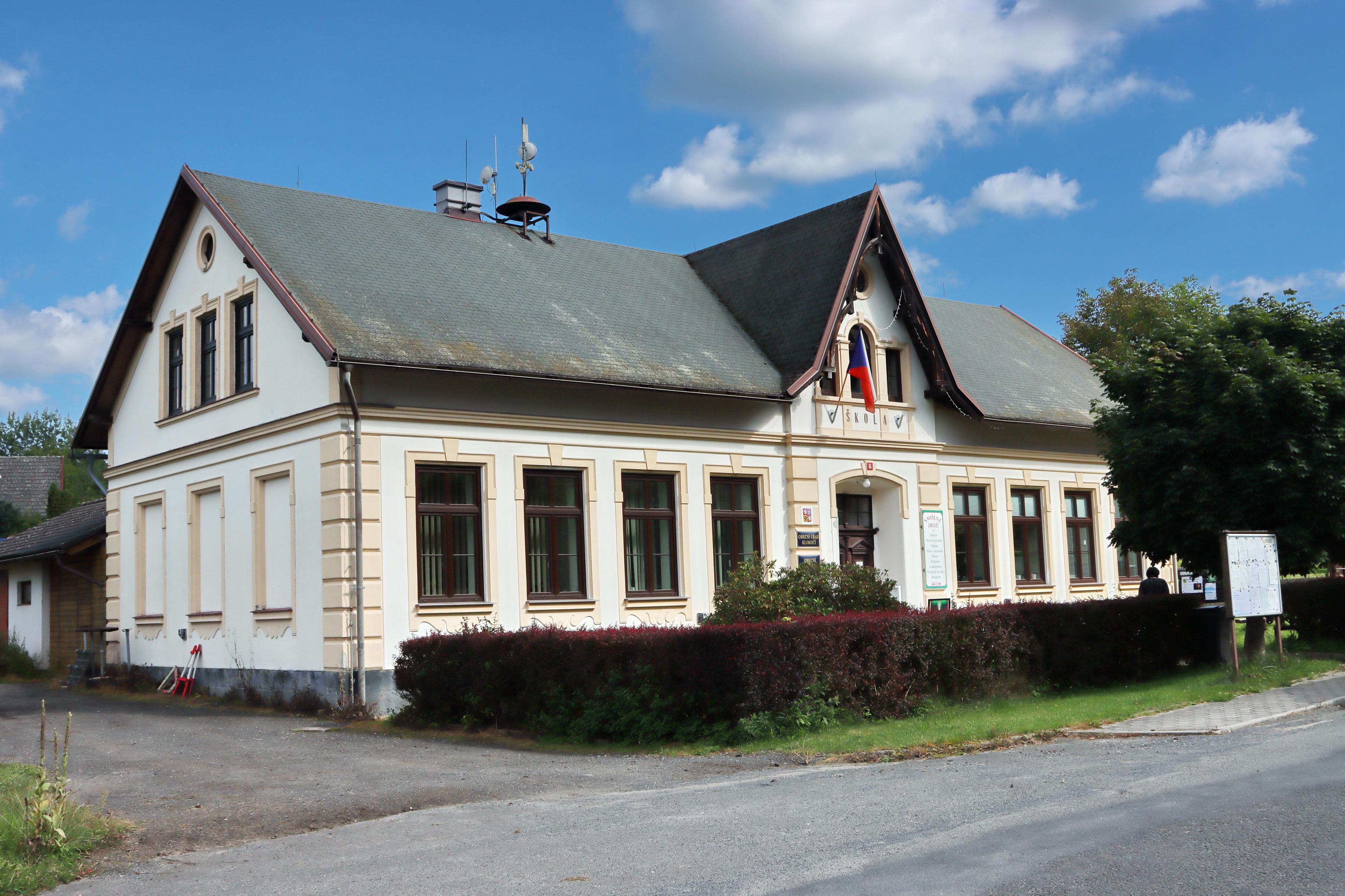Klokočí - obecní úřad foto 6