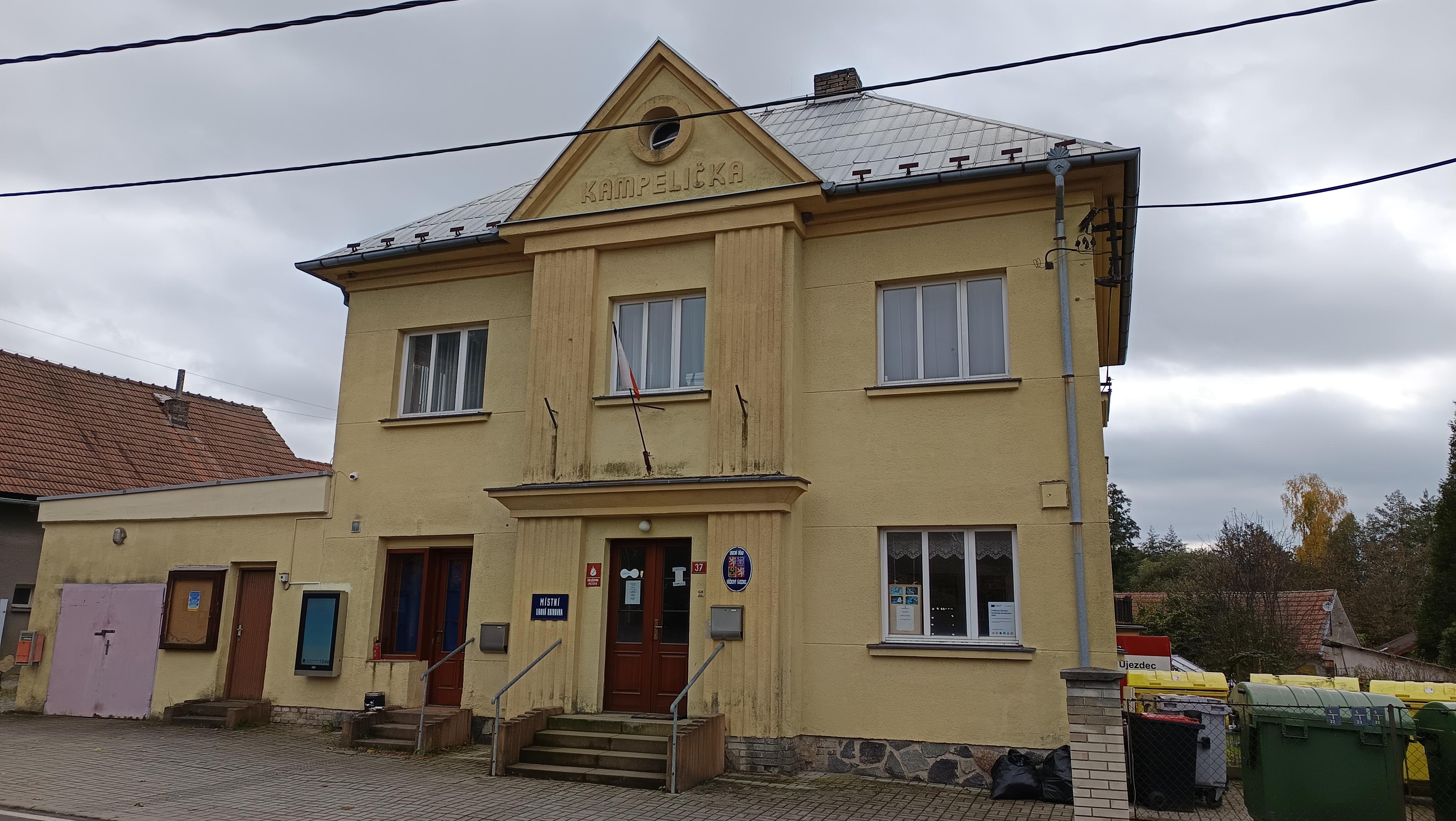 Křížkový Újezdec - obecní úřad