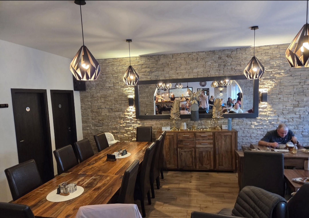 Restaurace Ježkova Bašta foto 5