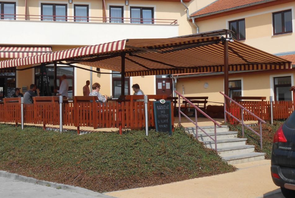 SVĚT OKEN - plastová okna a dveře foto 6