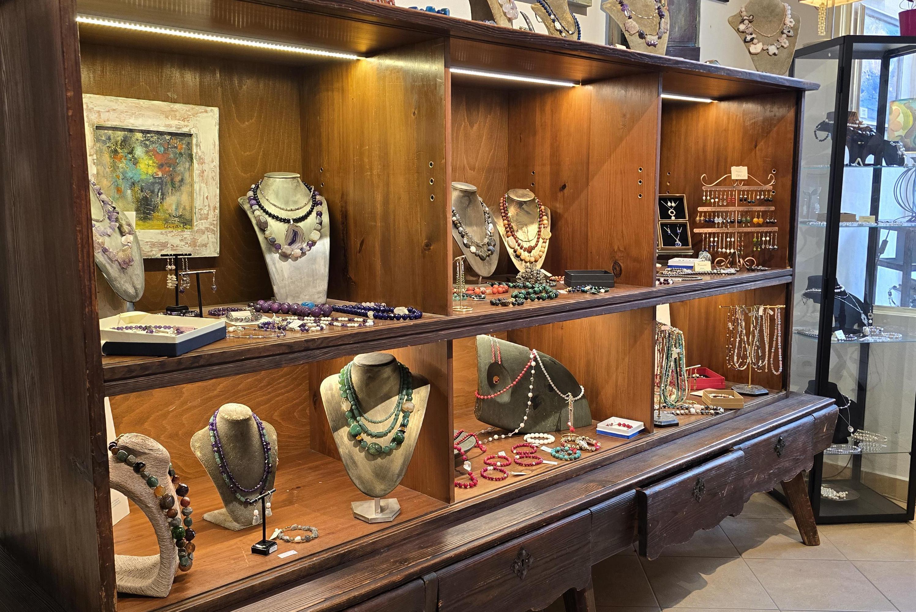 Biyona Jewelry foto 1