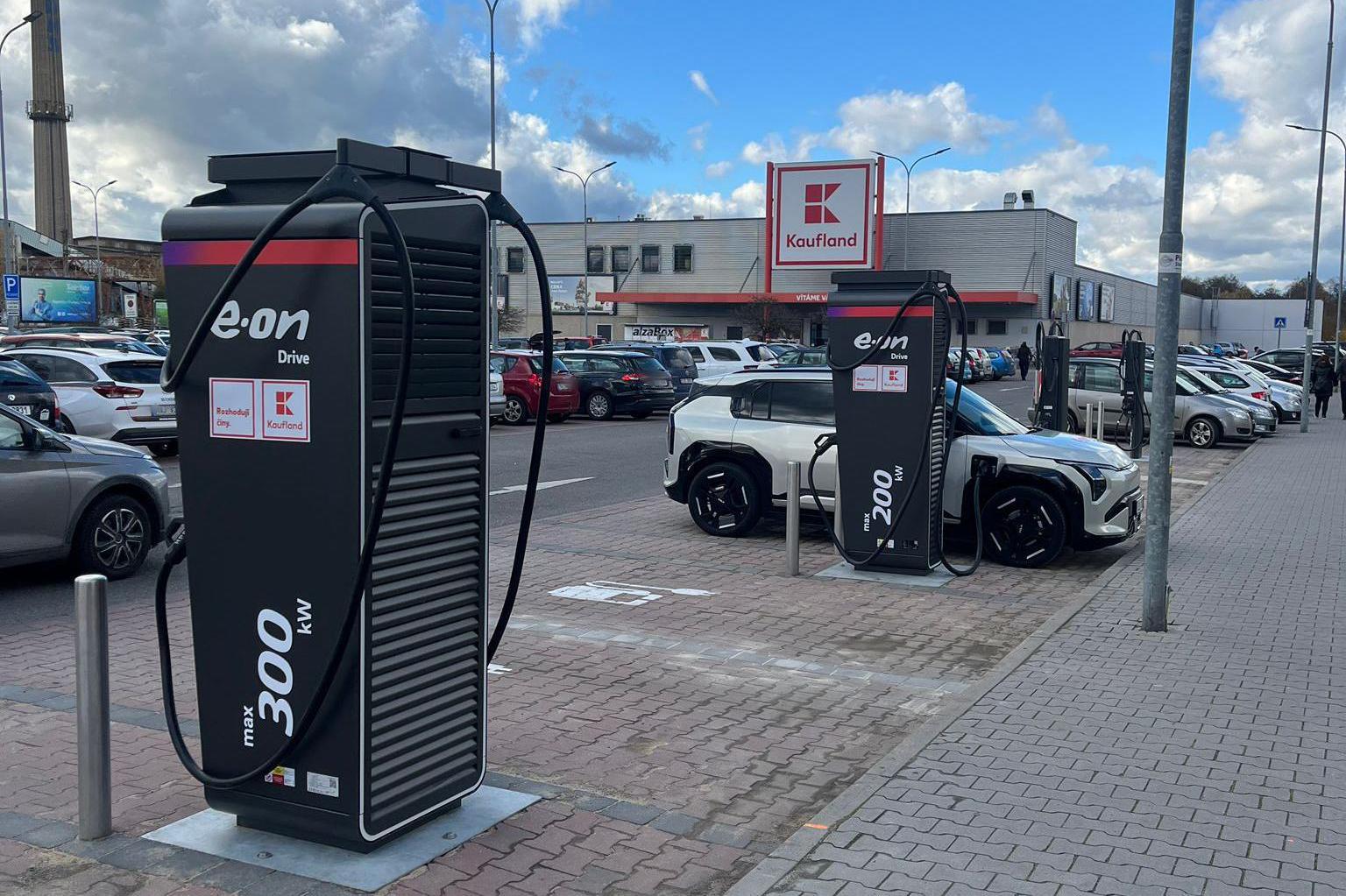 Dobíjecí stanice E.ON Drive