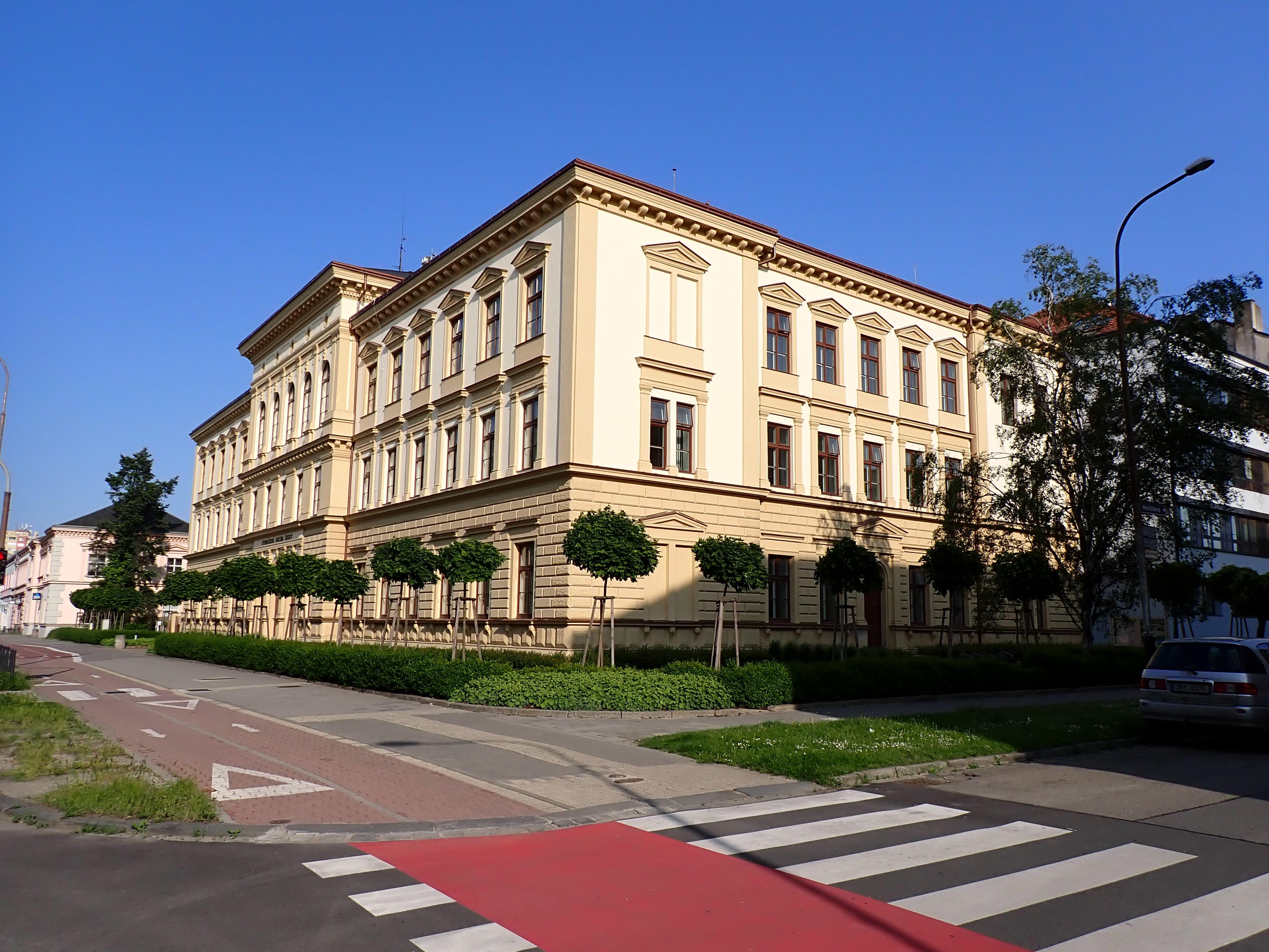 Gymnázium Jakuba Škody, Přerov foto 4