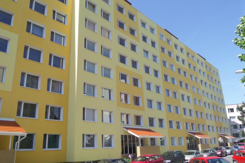 Zvonku krajšie, zvnútra teplejšie