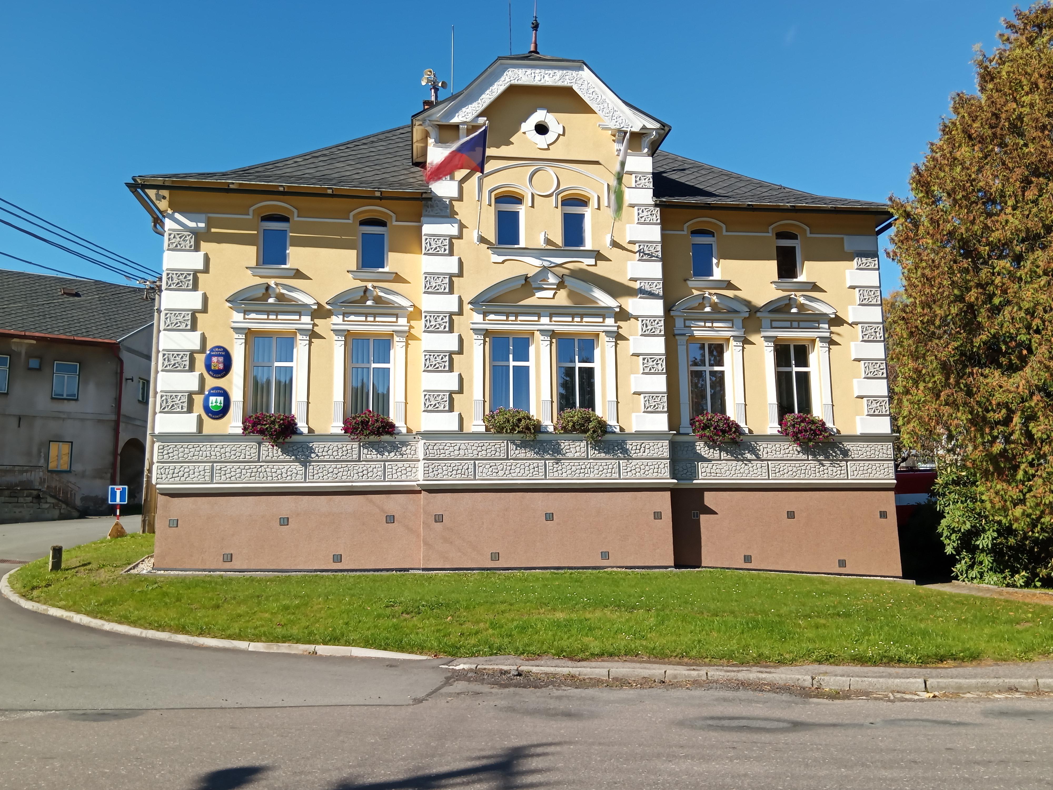 Mladkov - úřad městyse foto 5
