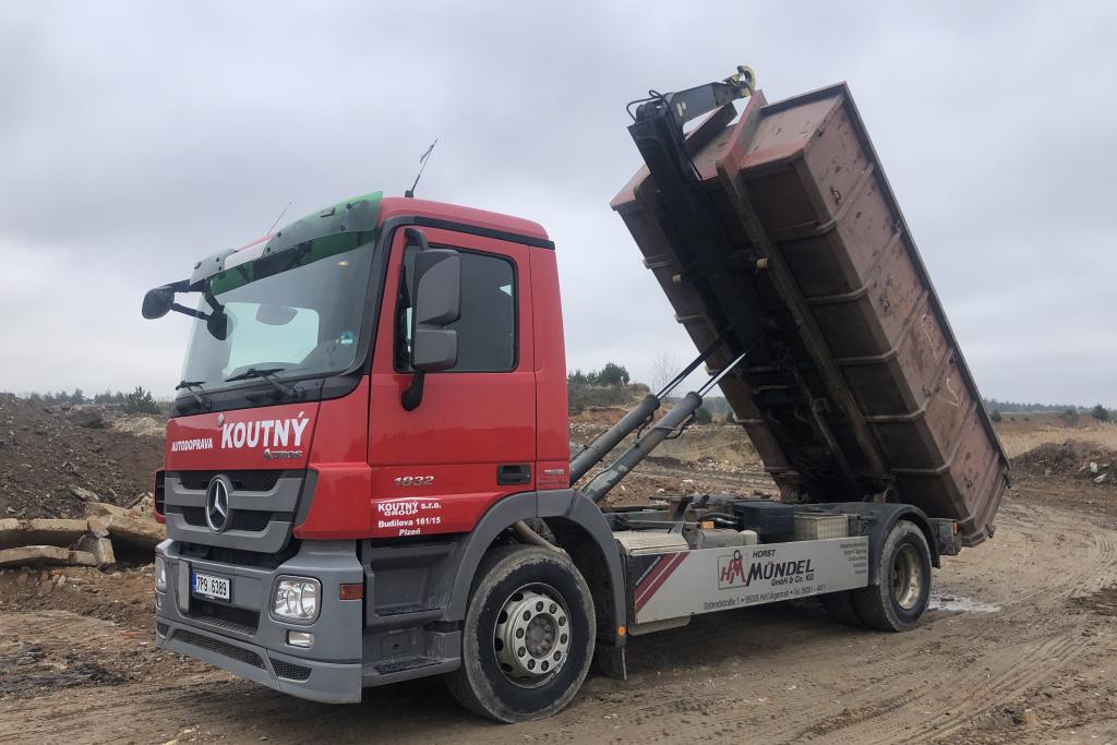 Pronájem kontejnerů – odvoz odpadu