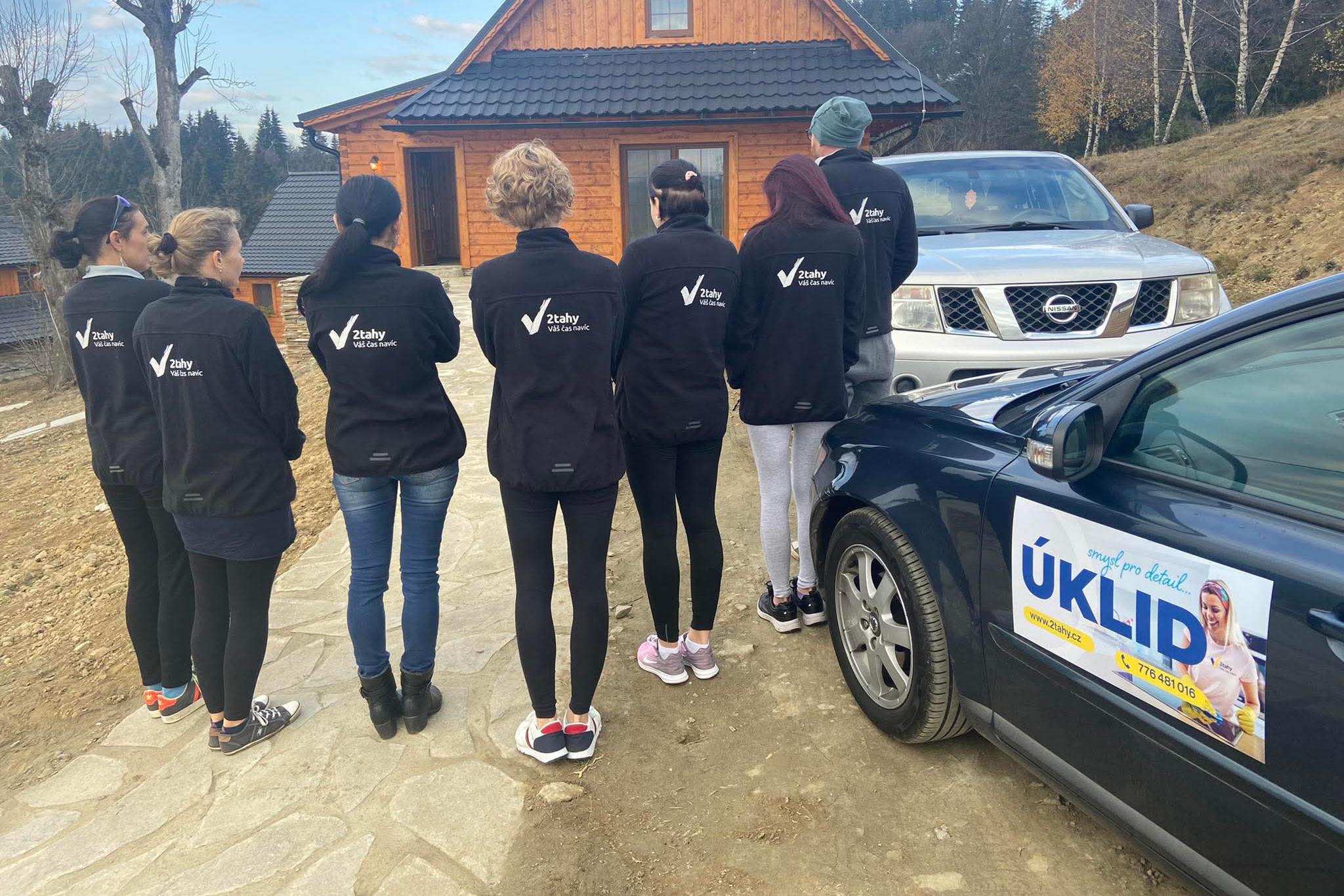 2tahy - úklidová služba