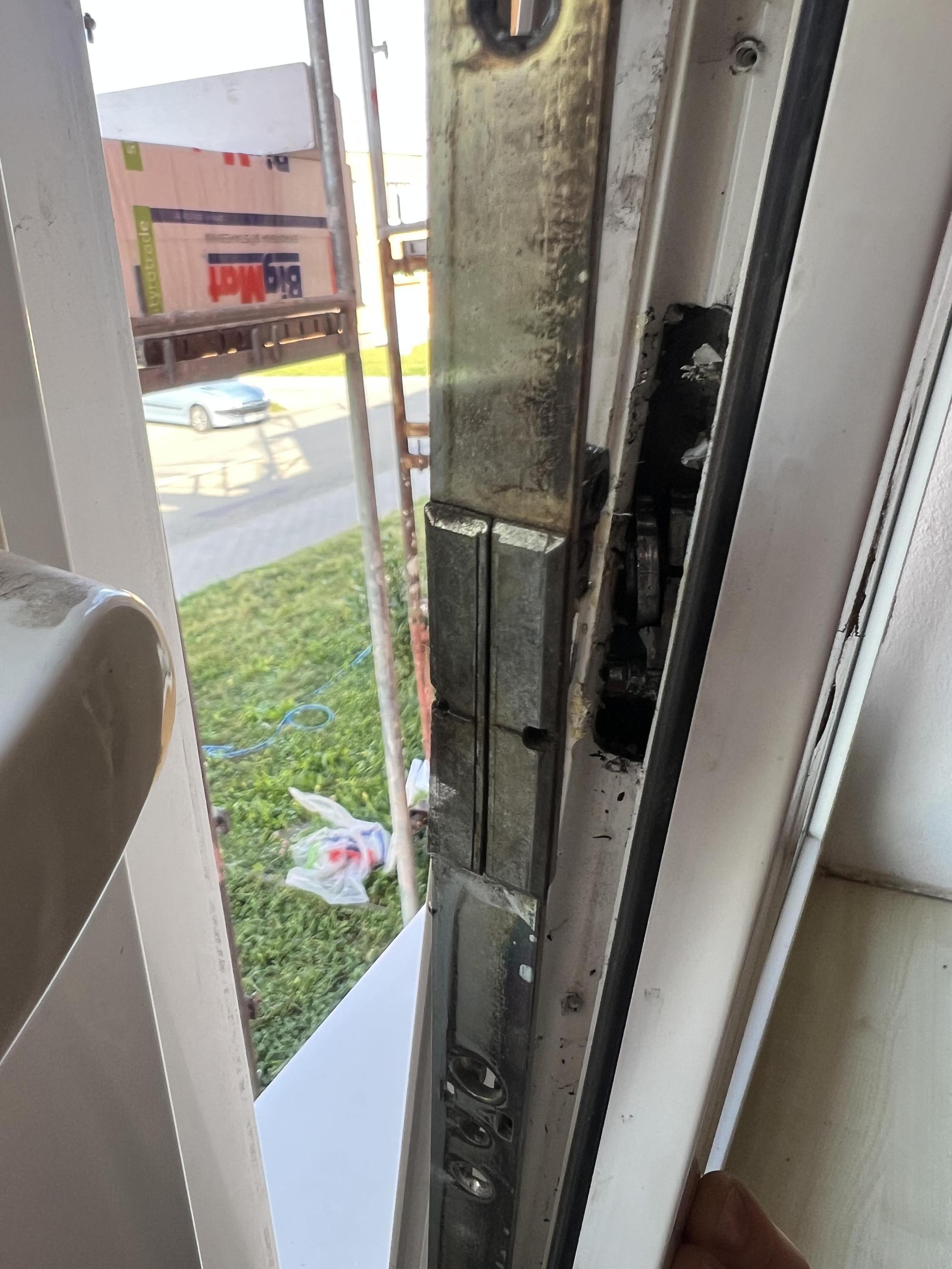 Servis oken a dveře Vladyslav Nechyporuk foto 3