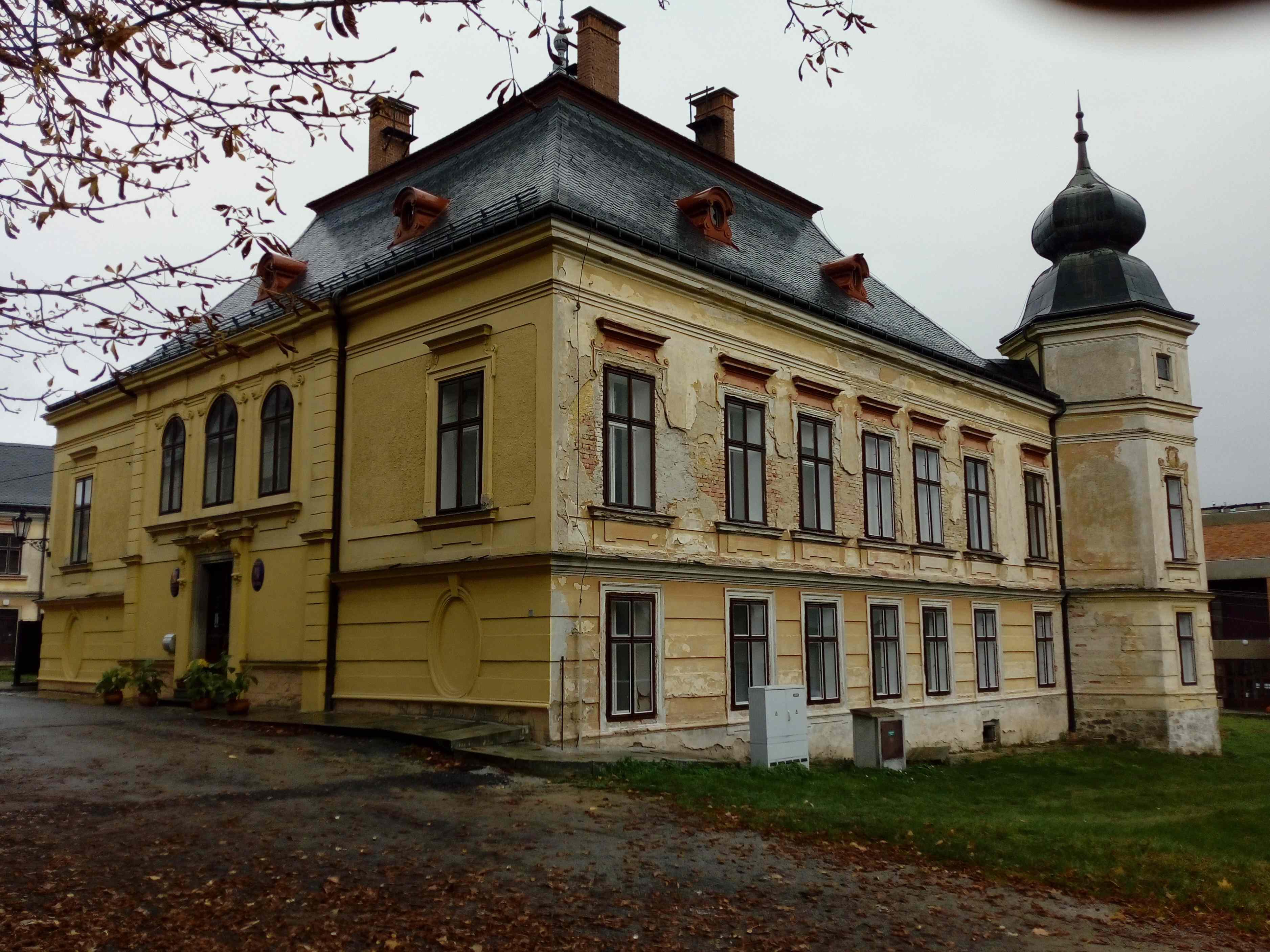 Větrný Jeníkov - úřad městyse foto 6