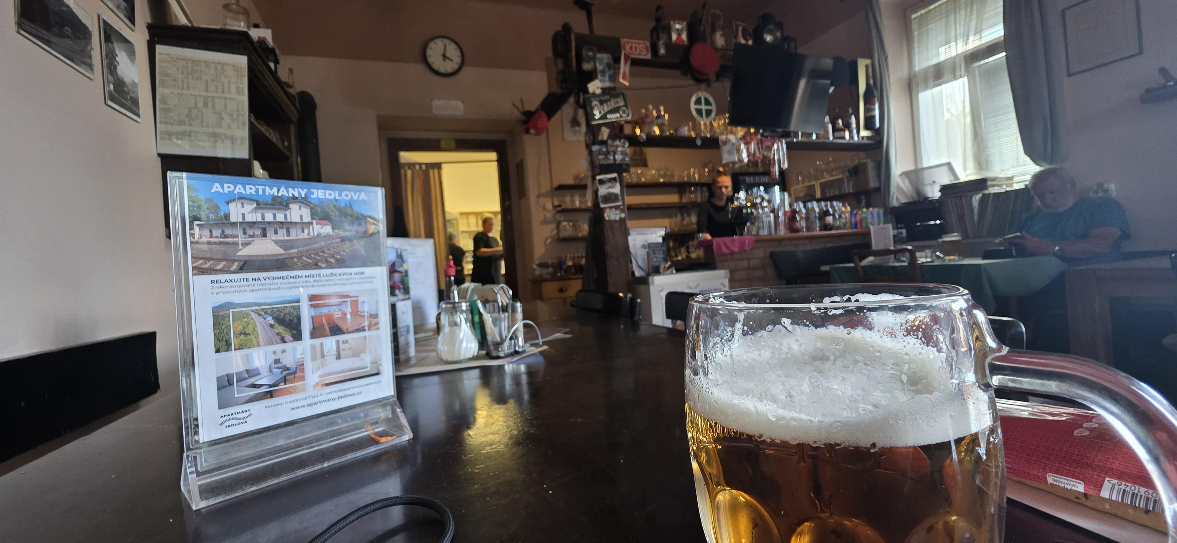 Nádražní restaurace Jedlová foto 4