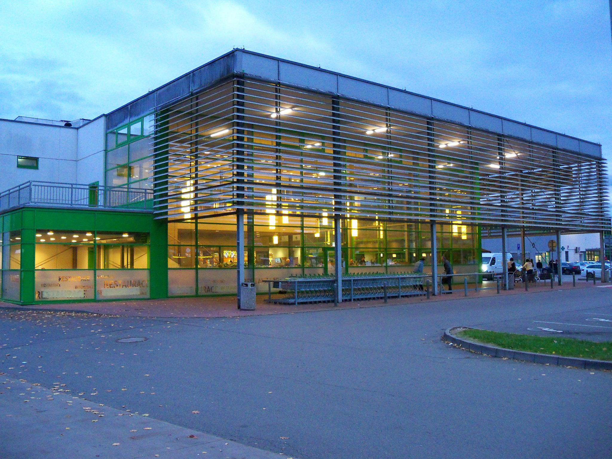 Globus Hypermarket foto 6
