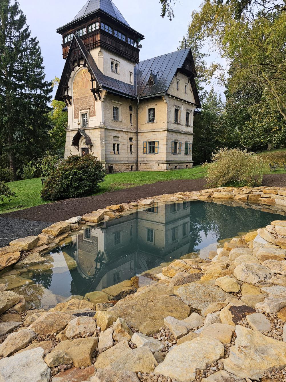 Hrubá Skála - obecní úřad foto 4