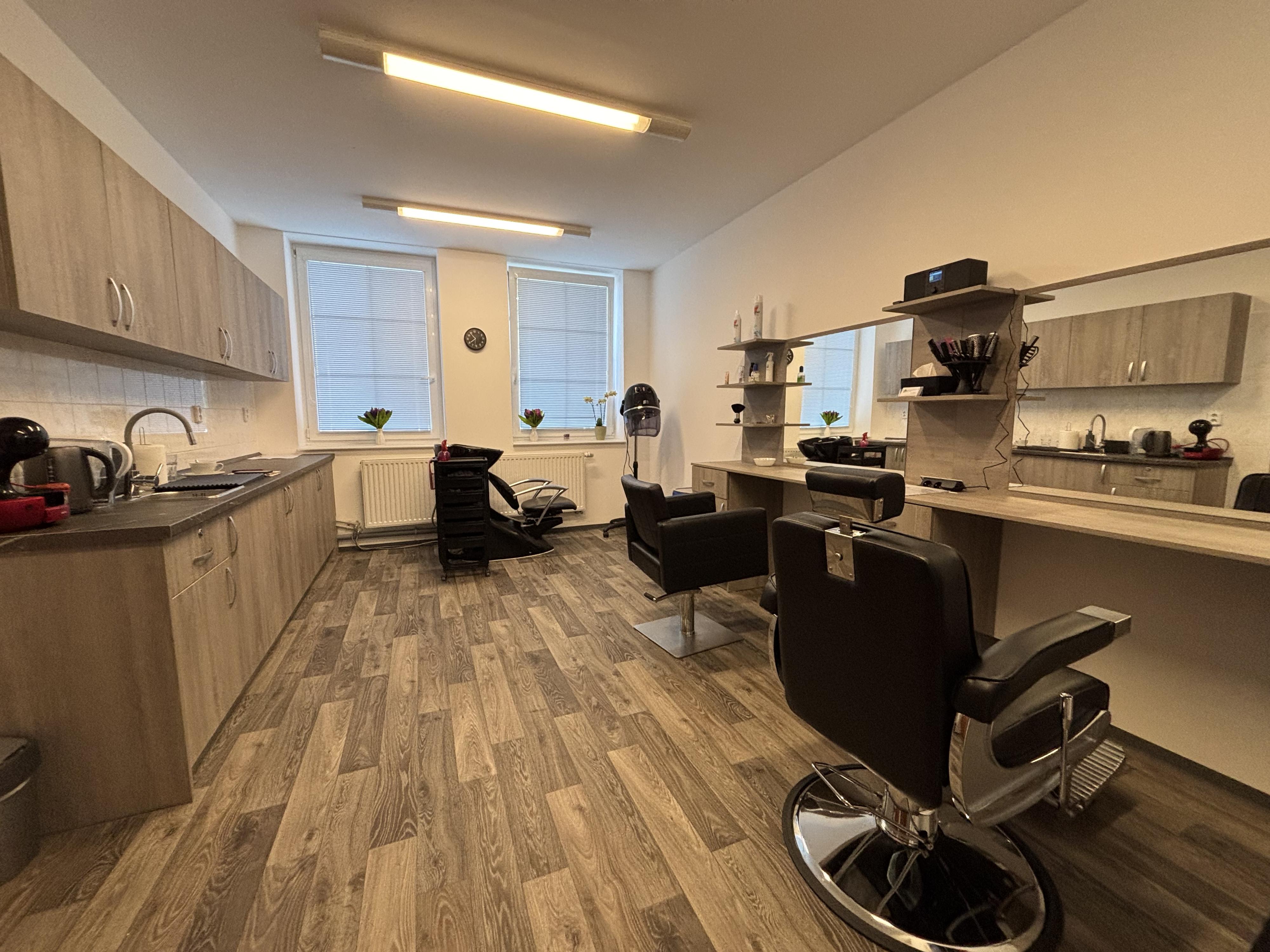 Kadeřnictví Hair by Džulii - Julie Buzíková