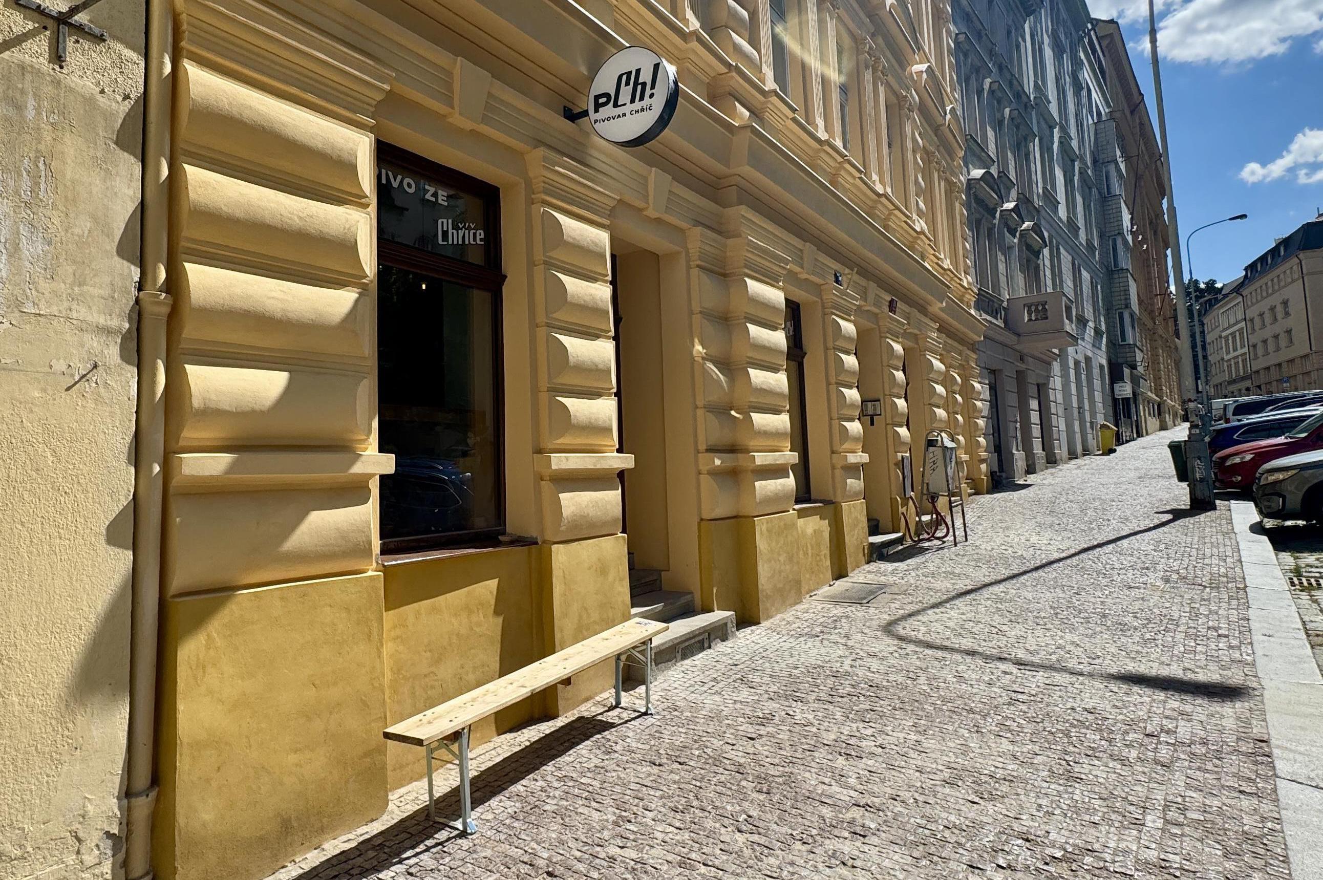 Pivovar Chříč - podniková prodejna
